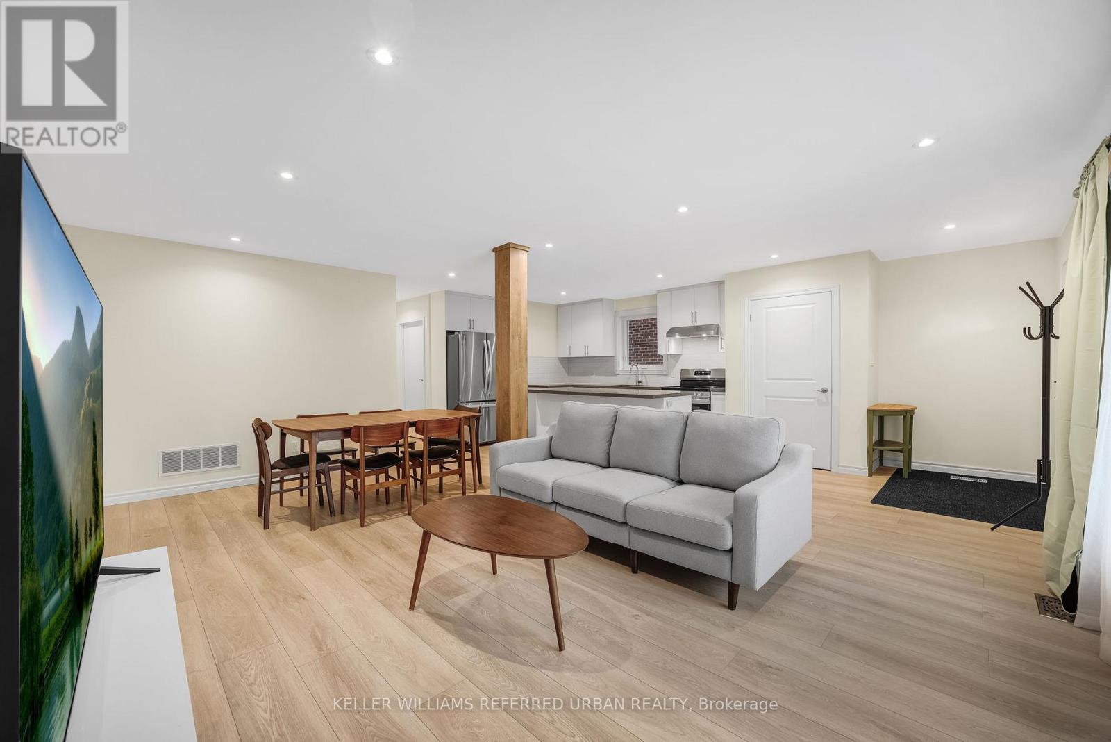 Main - 340 Burnett Avenue, Toronto, Ontario  M2N 1W4 - Photo 10 - C12460470