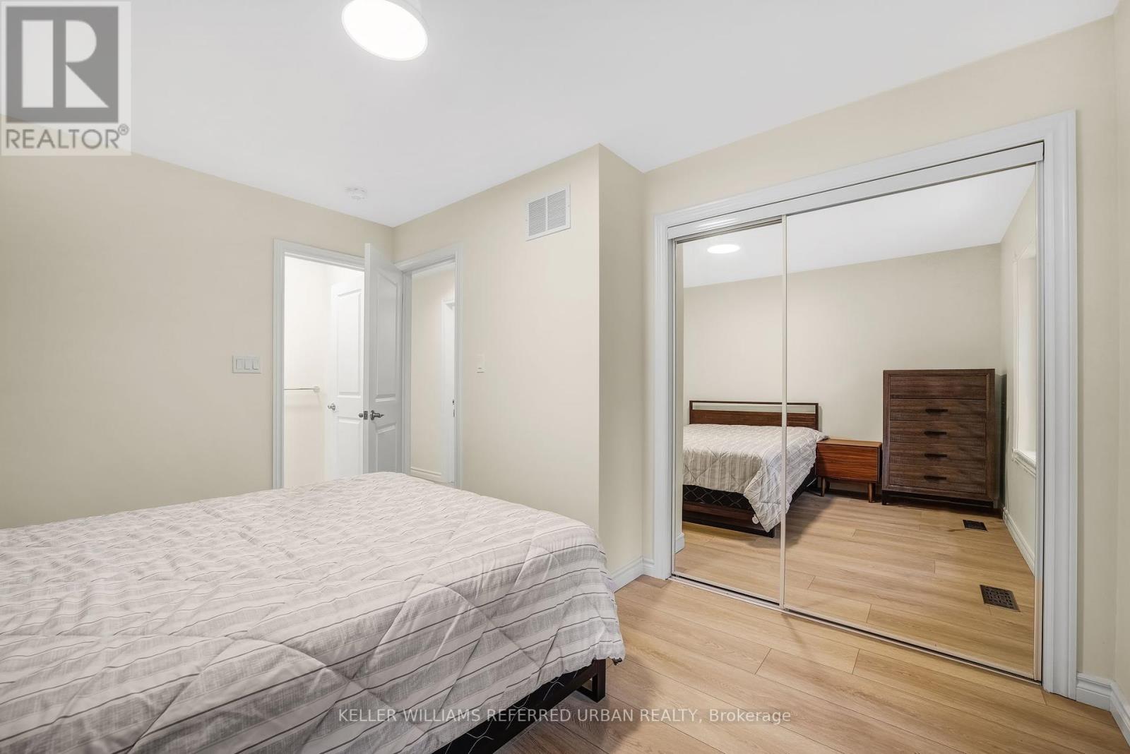 Main - 340 Burnett Avenue, Toronto, Ontario  M2N 1W4 - Photo 15 - C12460470