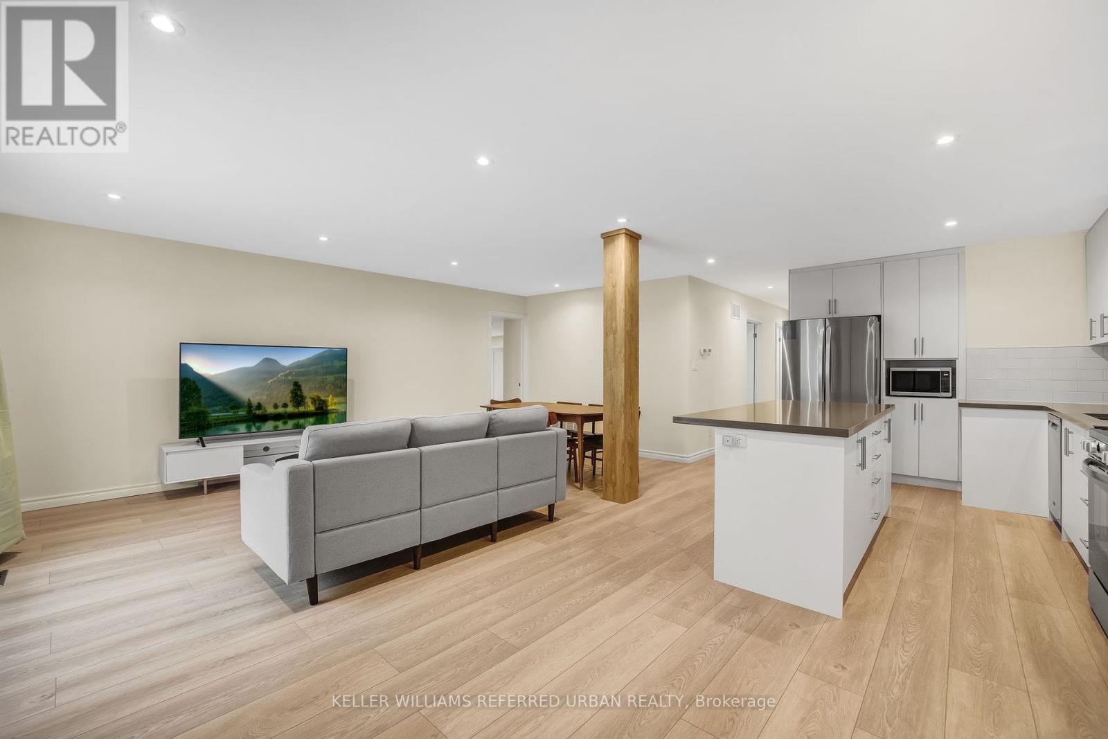 Main - 340 Burnett Avenue, Toronto, Ontario  M2N 1W4 - Photo 5 - C12460470