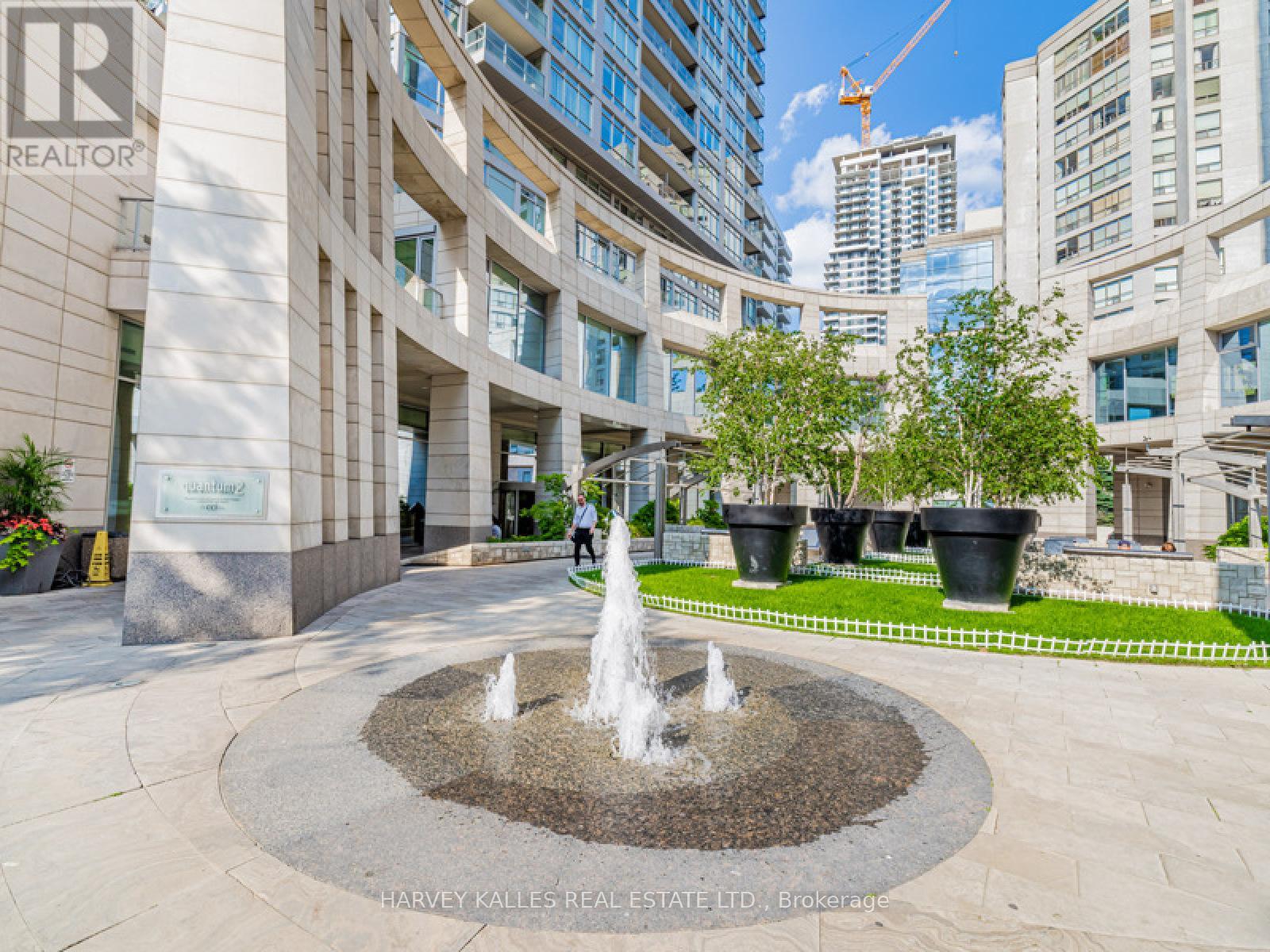 4206 - 2191 Yonge Street, Toronto, Ontario  M4S 3H8 - Photo 2 - C12460472