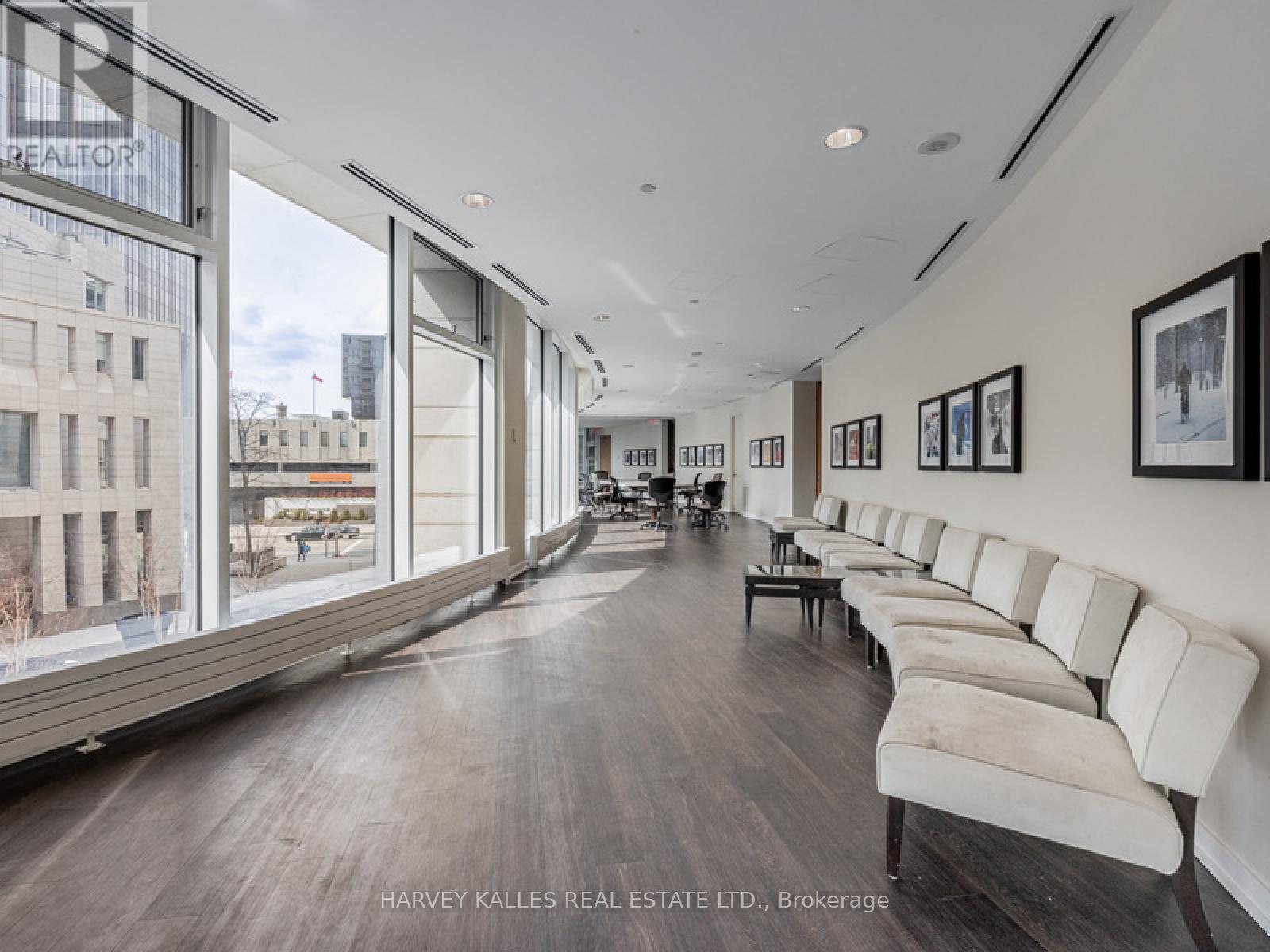4206 - 2191 Yonge Street, Toronto, Ontario  M4S 3H8 - Photo 36 - C12460472