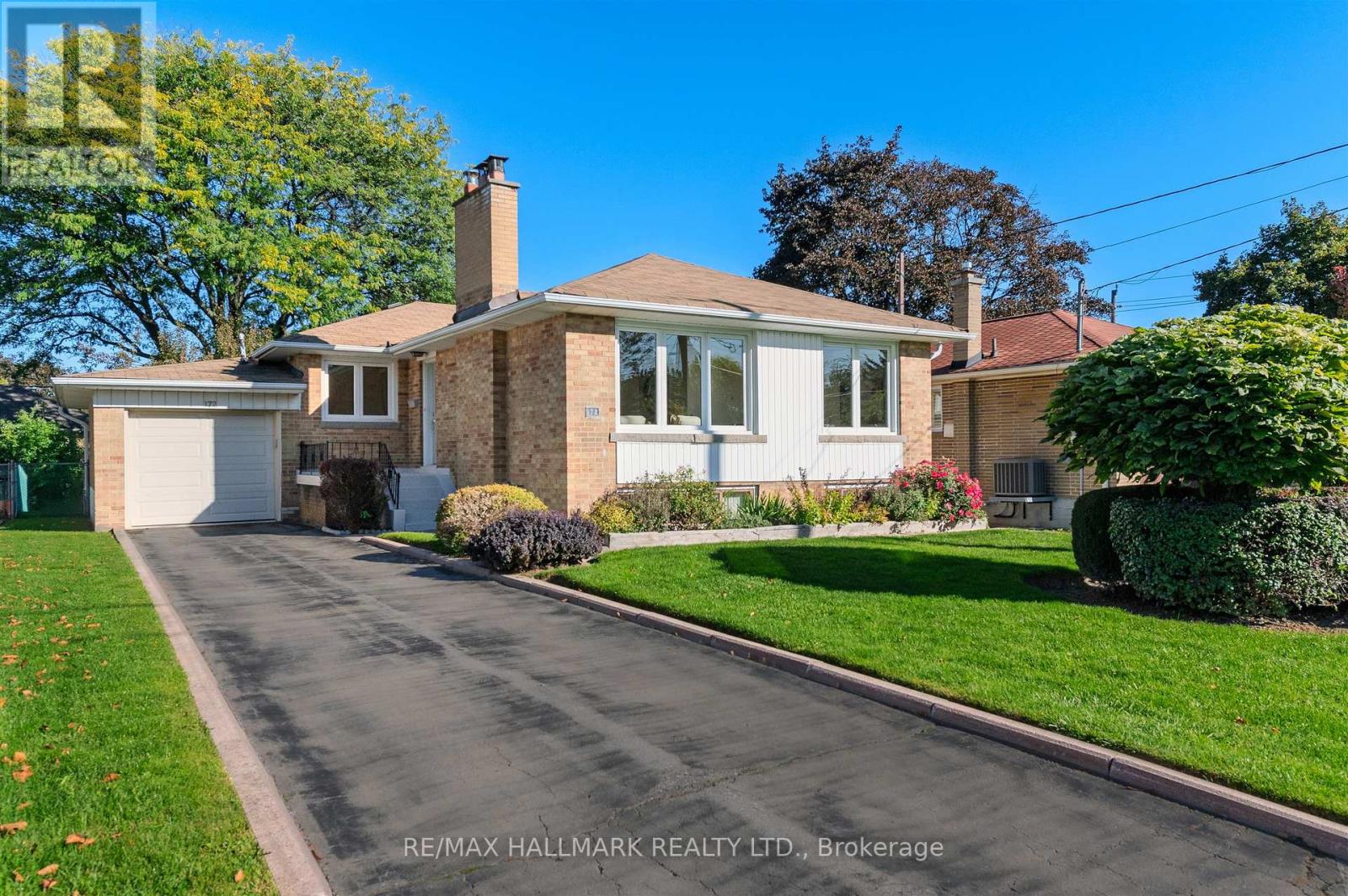 172 BRIGHTON AVENUE, Toronto, Ontario