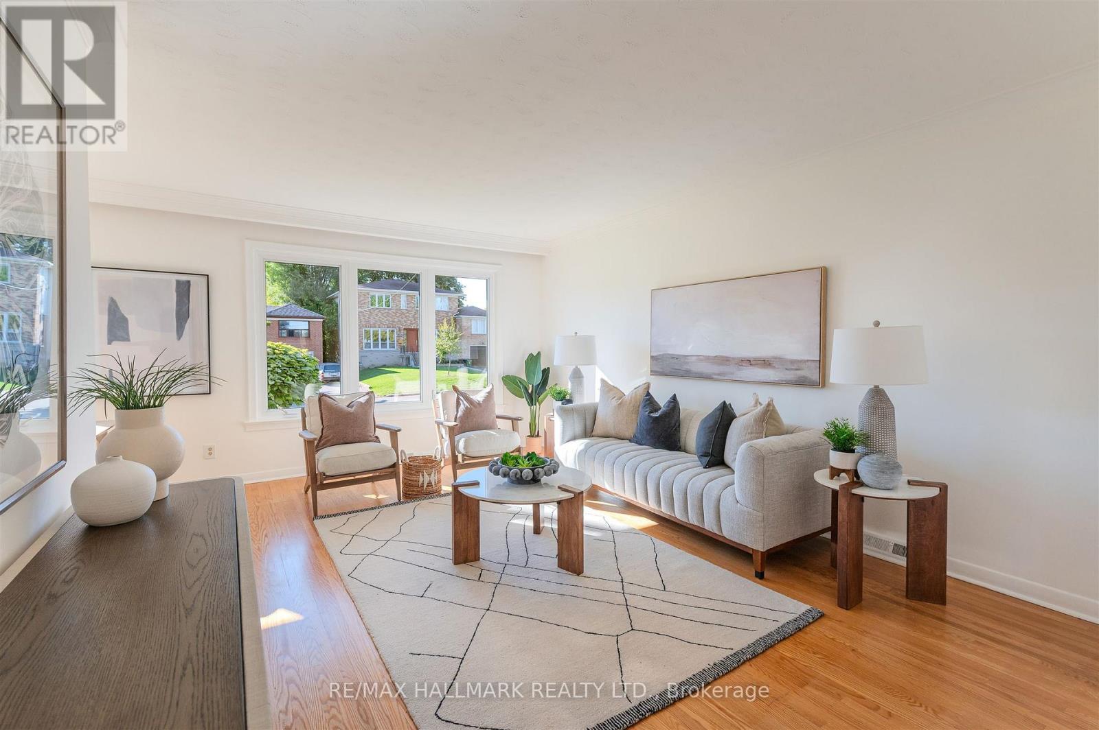 172 Brighton Avenue, Toronto, Ontario  M3H 4E4 - Photo 7 - C12460475