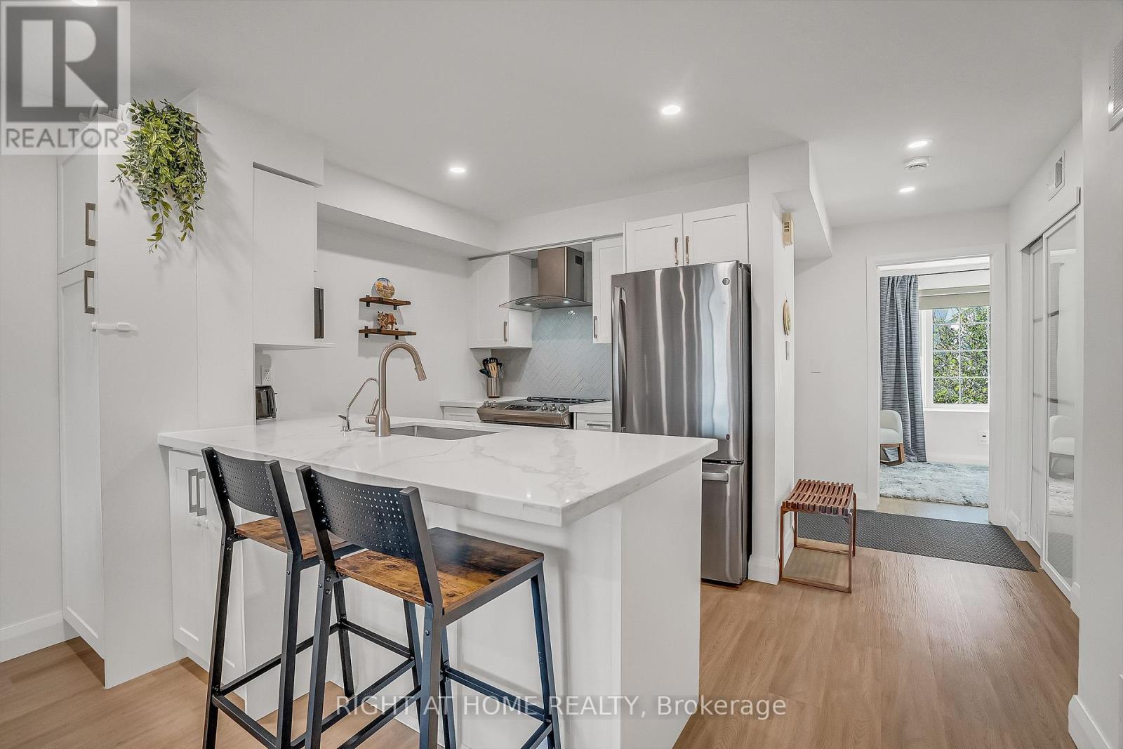 2 - 70 Petra Way, Whitby, Ontario  L1R 0A4 - Photo 4 - E12460360