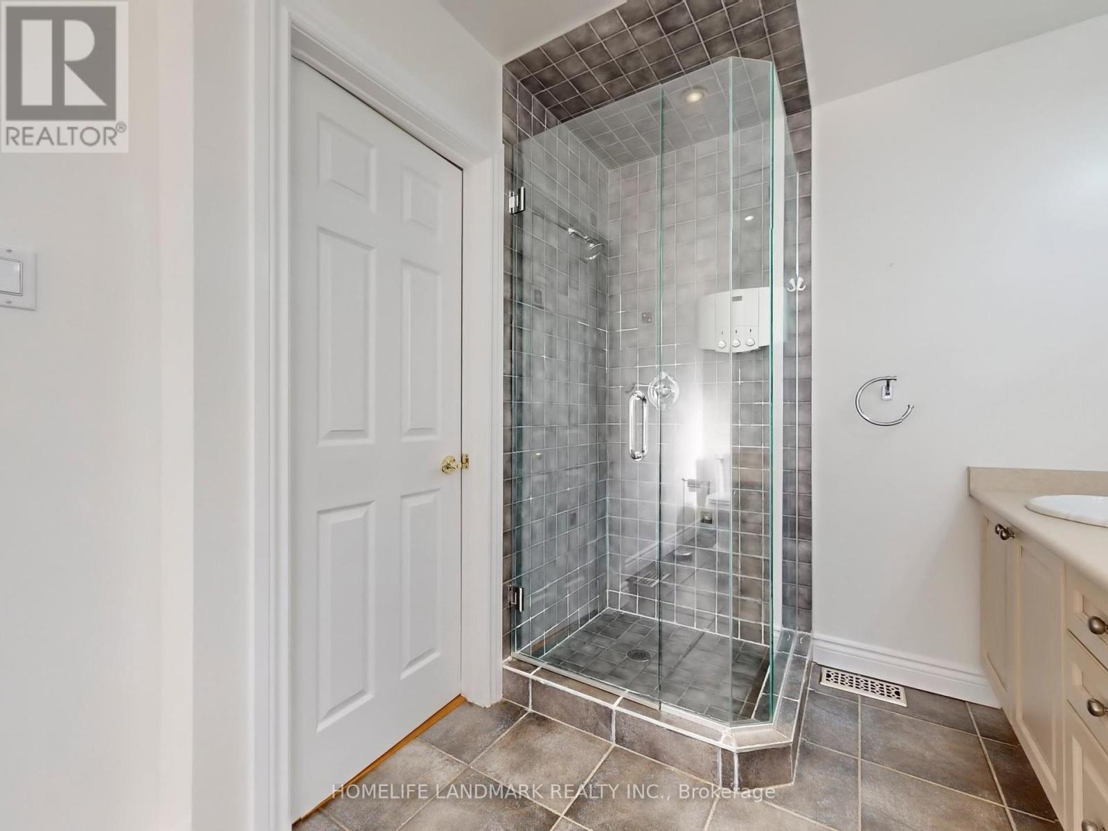 6 Broughton Court, Whitby, Ontario  L1N 6Y8 - Photo 28 - E12460434