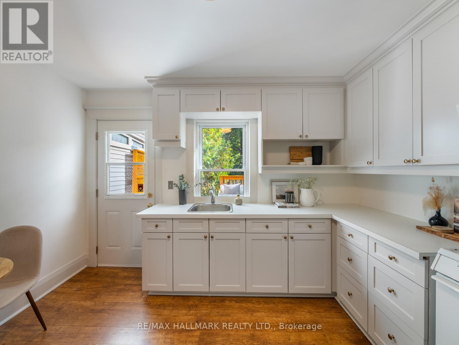 193 Wheeler Avenue, Toronto, Ontario  M4L 3V5 - Photo 11 - E12460446