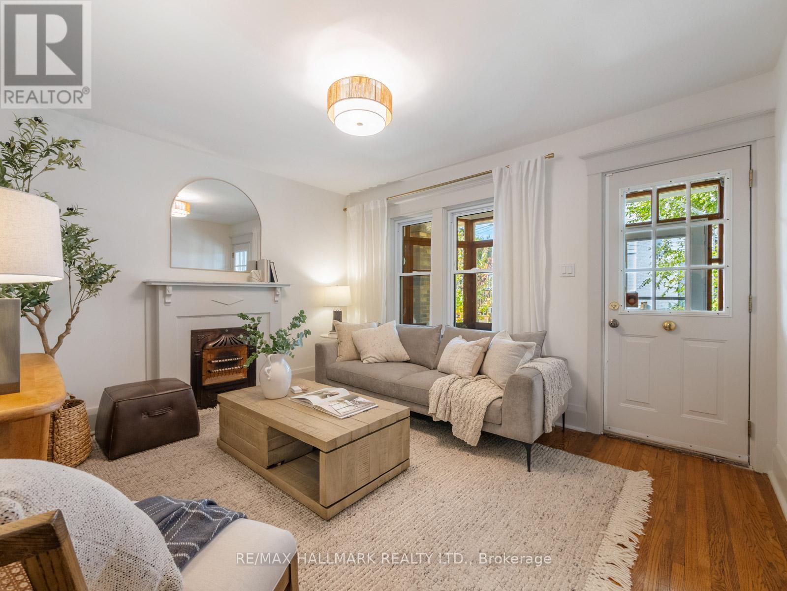 193 Wheeler Avenue, Toronto, Ontario  M4L 3V5 - Photo 6 - E12460446