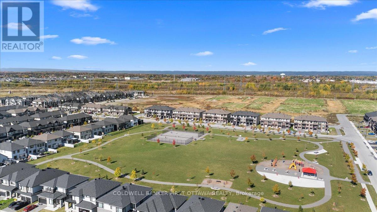 54 Bergschrund Walk, Ottawa, Ontario  K1W 0P9 - Photo 37 - X12460075