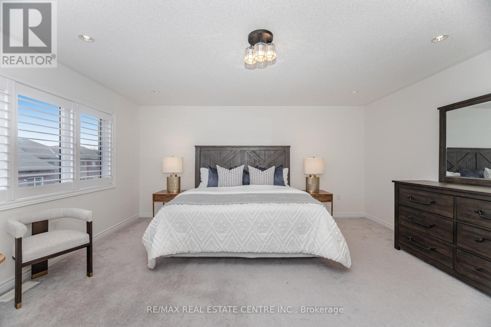 1438 Mcroberts Crescent, Innisfil, Ontario  L9S 0J9 - Photo 22 - N12460361