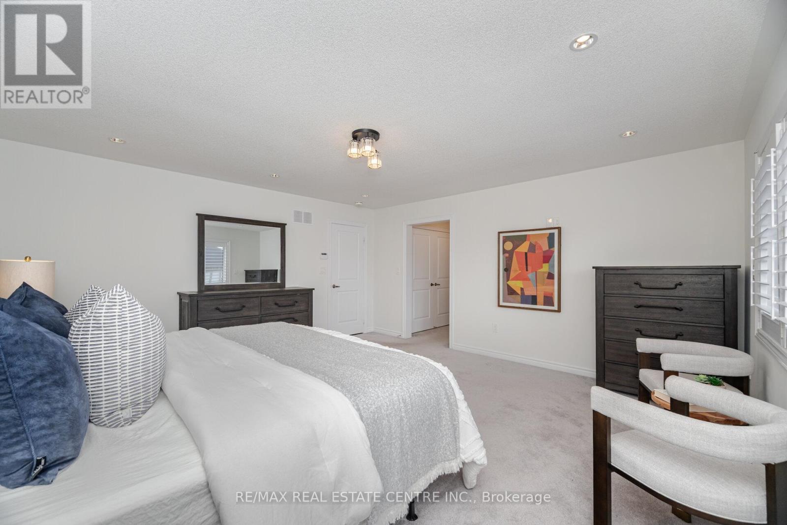 1438 Mcroberts Crescent, Innisfil, Ontario  L9S 0J9 - Photo 23 - N12460361