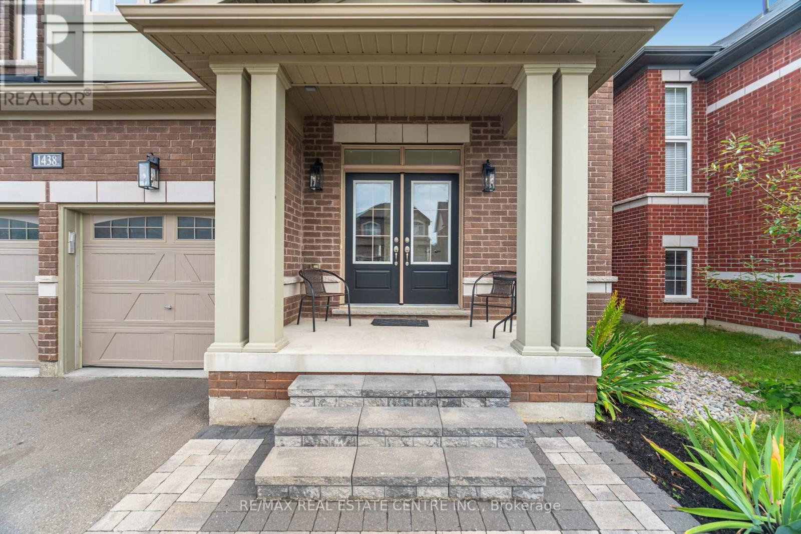 1438 Mcroberts Crescent, Innisfil, Ontario  L9S 0J9 - Photo 3 - N12460361
