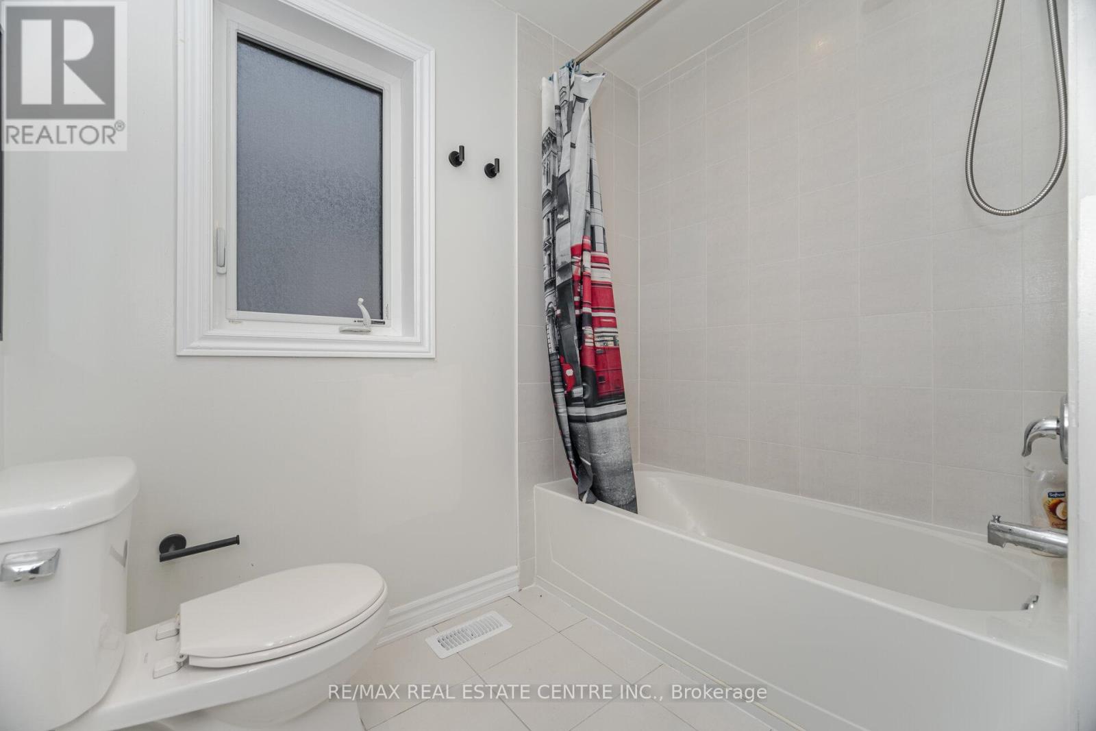 1438 Mcroberts Crescent, Innisfil, Ontario  L9S 0J9 - Photo 31 - N12460361