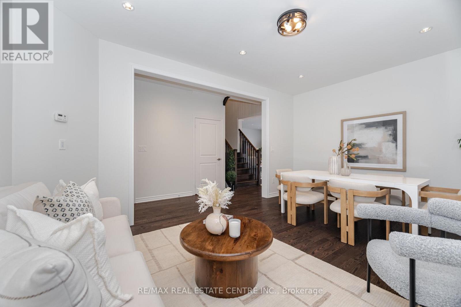 1438 Mcroberts Crescent, Innisfil, Ontario  L9S 0J9 - Photo 8 - N12460361
