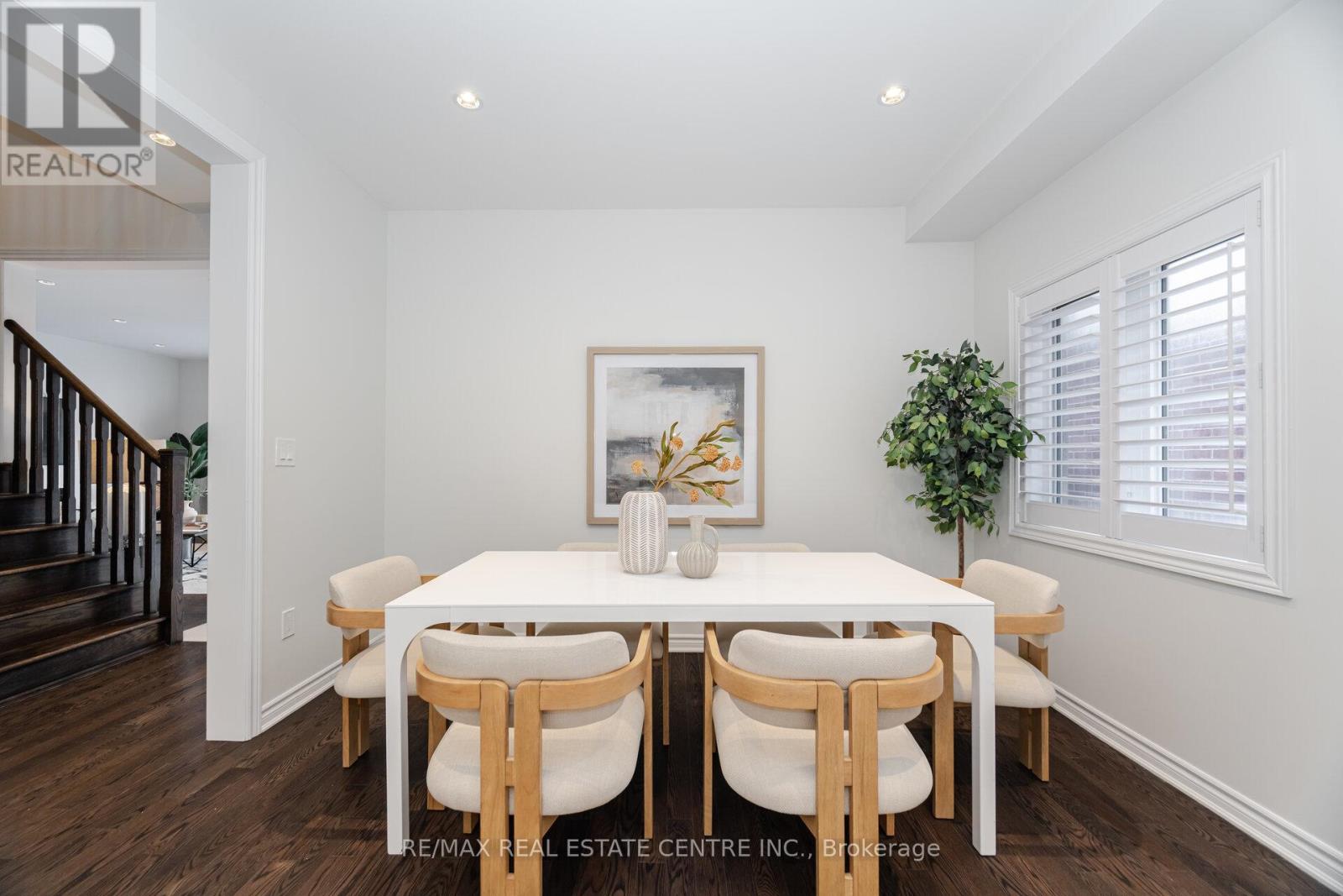 1438 Mcroberts Crescent, Innisfil, Ontario  L9S 0J9 - Photo 9 - N12460361