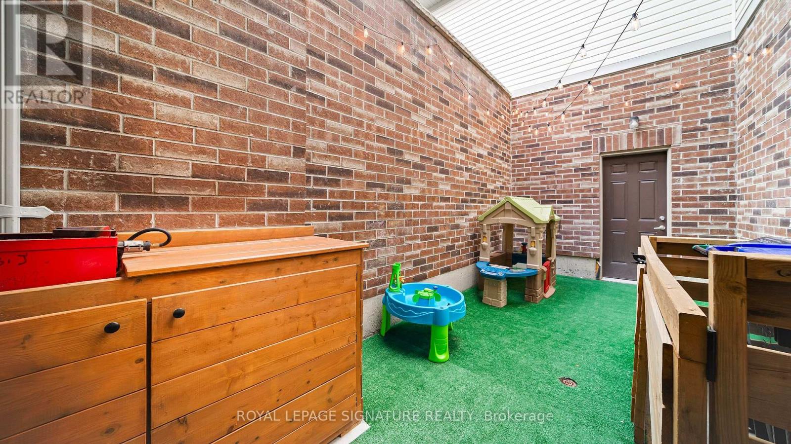 65 Kingsmere Crescent, New Tecumseth, Ontario  L9R 0K6 - Photo 31 - N12460389