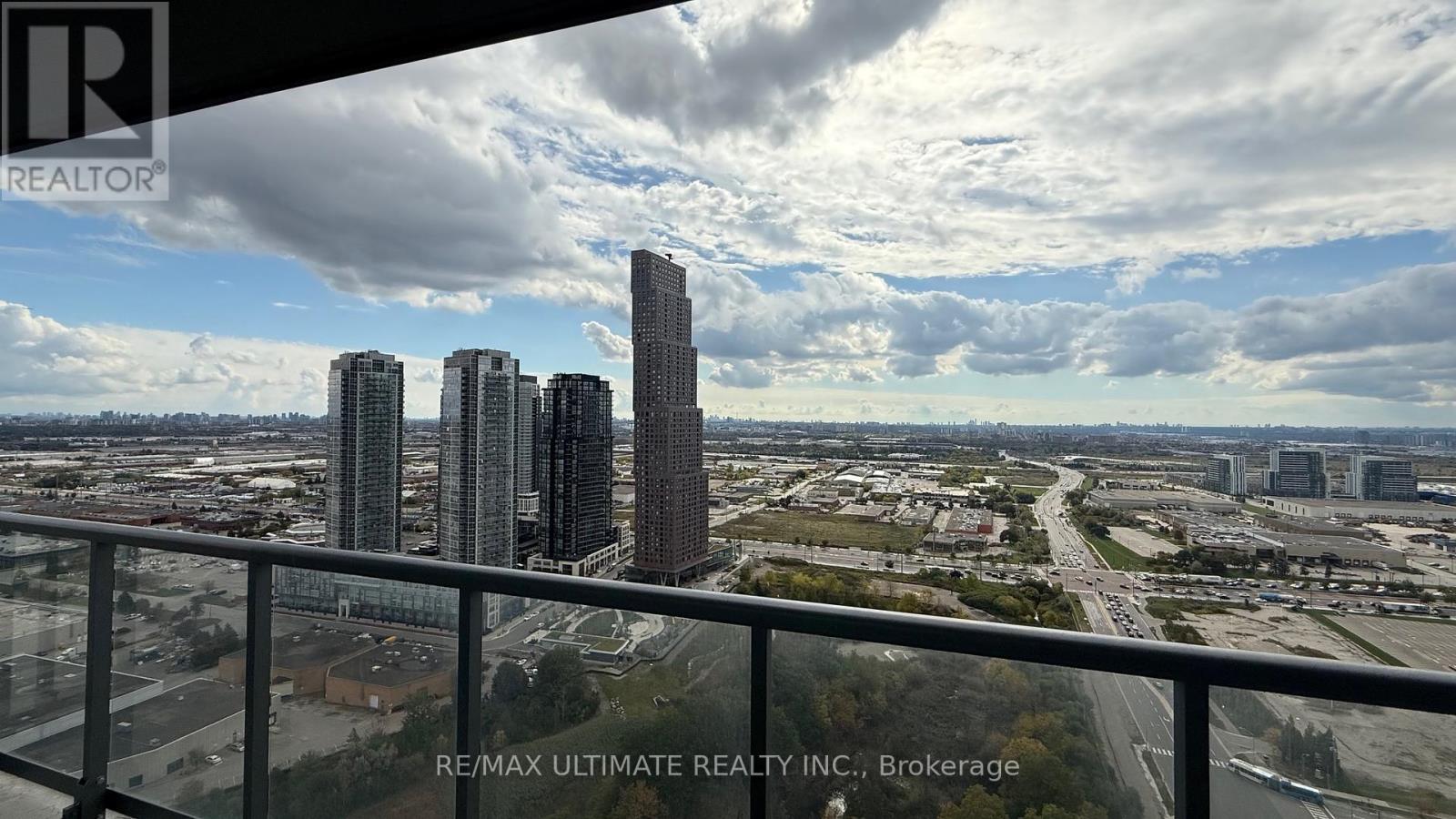 3304 - 7895 Jane Street, Vaughan, Ontario  L4K 2M7 - Photo 19 - N12460408