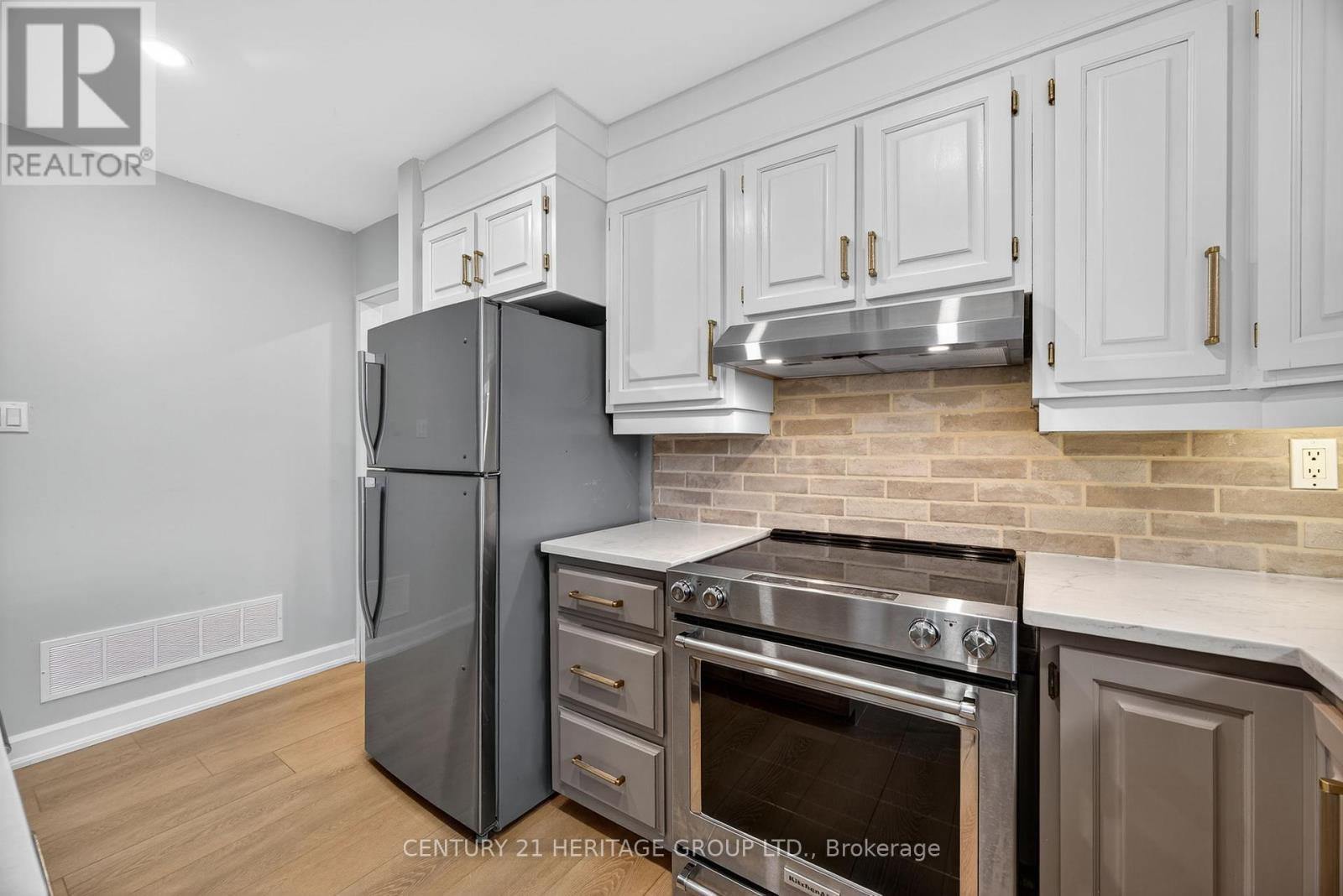 1282 Temple Avenue, Innisfil, Ontario  L0L 1C0 - Photo 20 - N12460411