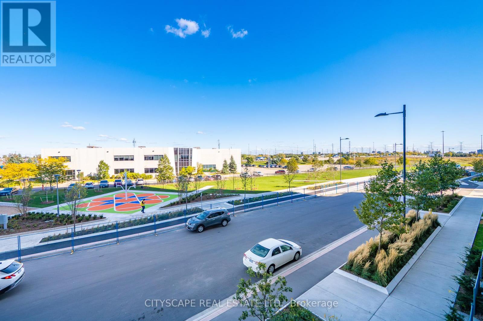210 - 60 Honeycrisp Crescent, Vaughan, Ontario  L4K 0N5 - Photo 36 - N12460449