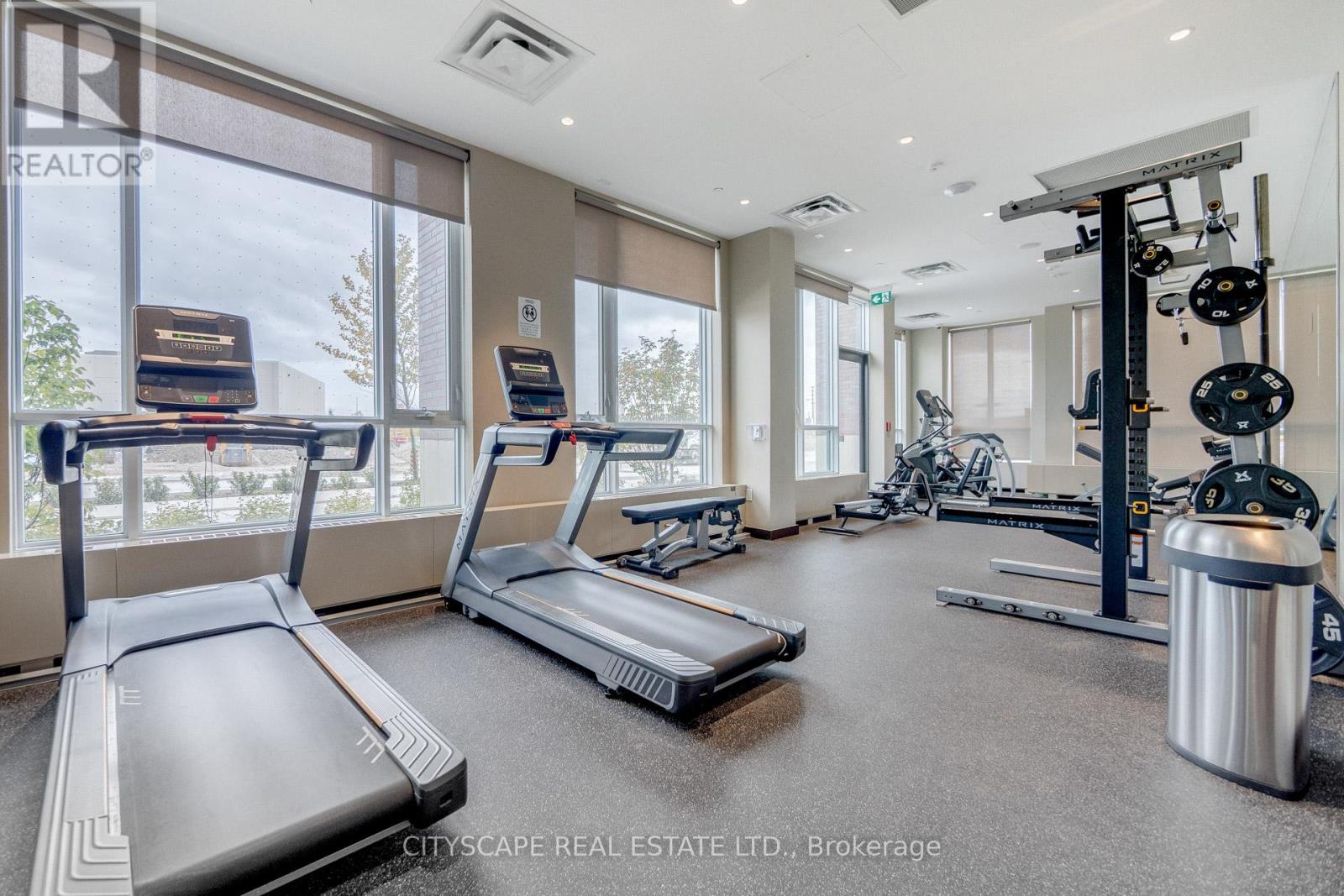 210 - 60 Honeycrisp Crescent, Vaughan, Ontario  L4K 0N5 - Photo 40 - N12460449