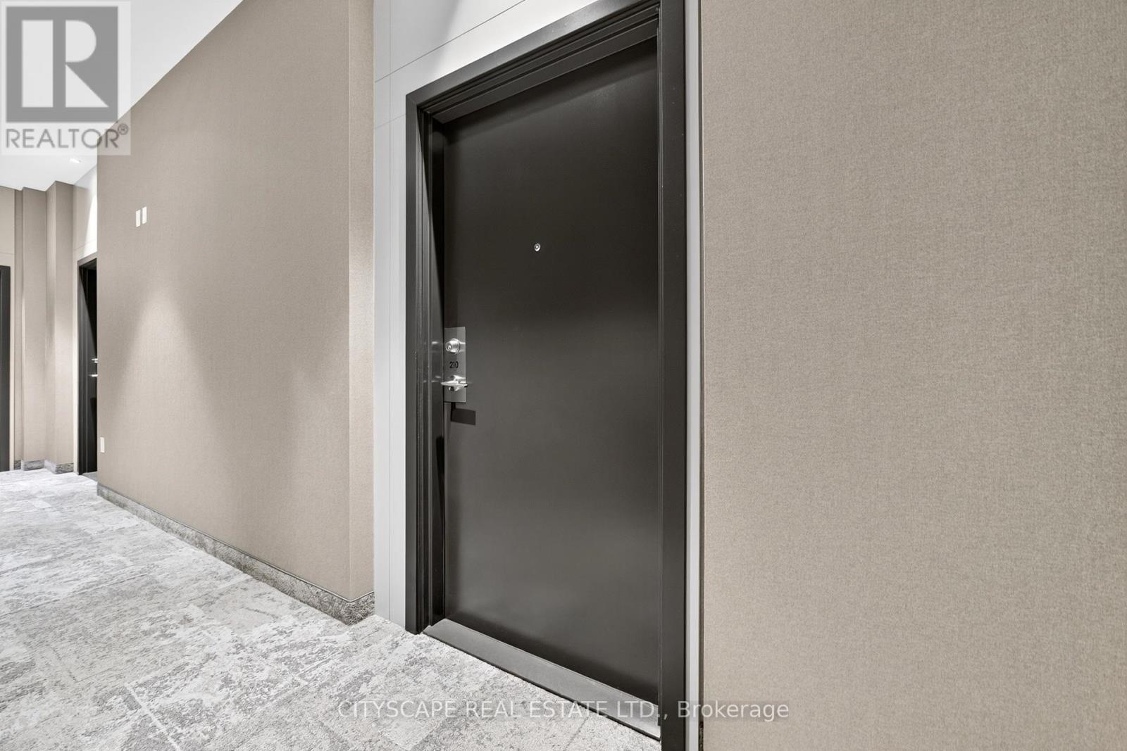 210 - 60 Honeycrisp Crescent, Vaughan, Ontario  L4K 0N5 - Photo 9 - N12460449