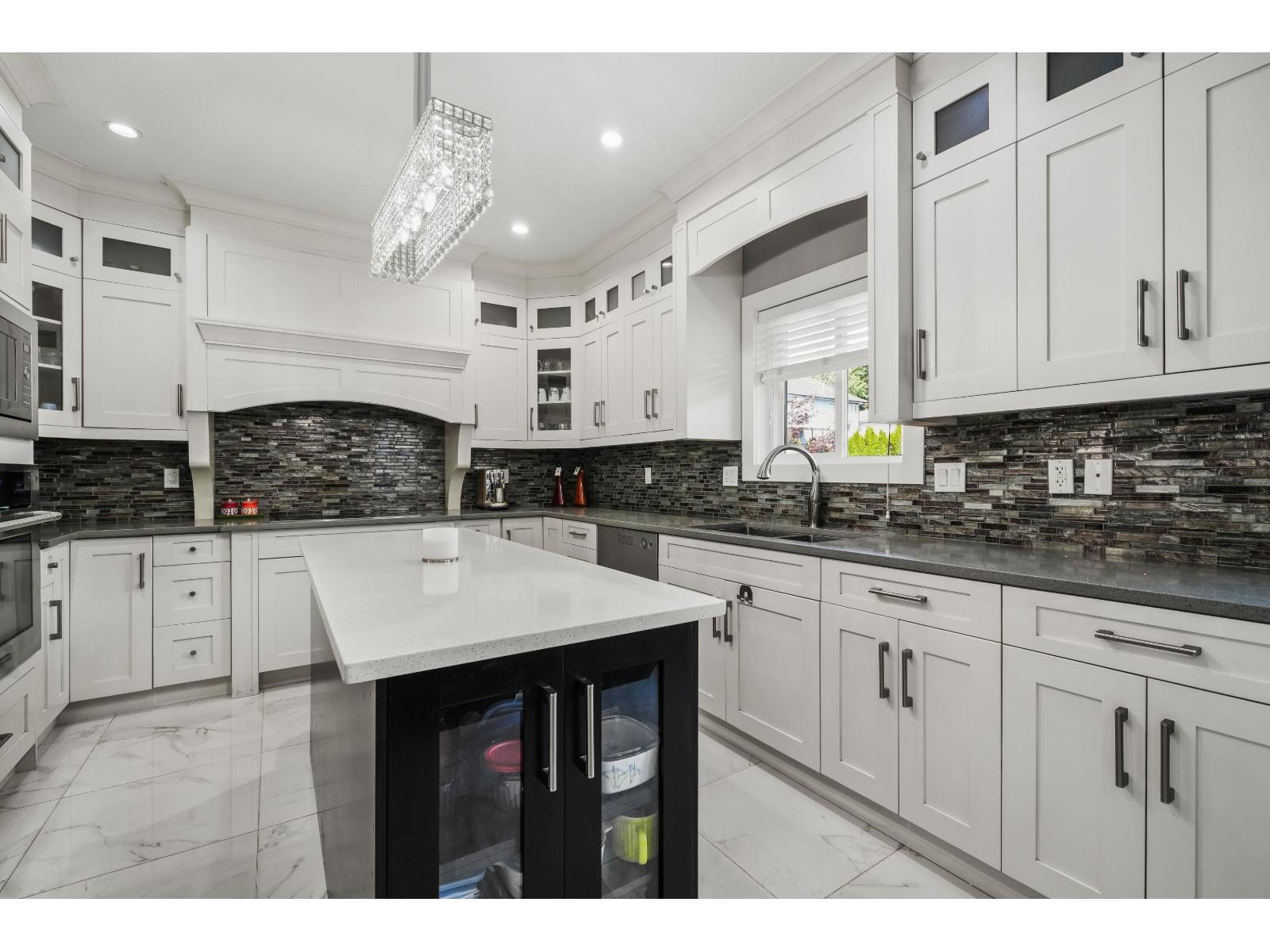 15913 92 Avenue, Surrey, British Columbia  V4N 3A9 - Photo 9 - R3041606