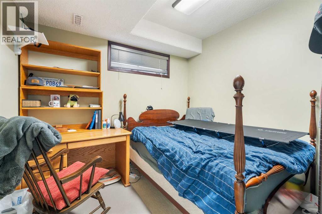 113 Sierra Vista Terrace Sw, Calgary, Alberta  T3H 3C4 - Photo 34 - A2246277