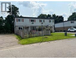 15 BRENDA Court, Brantford, Ontario
