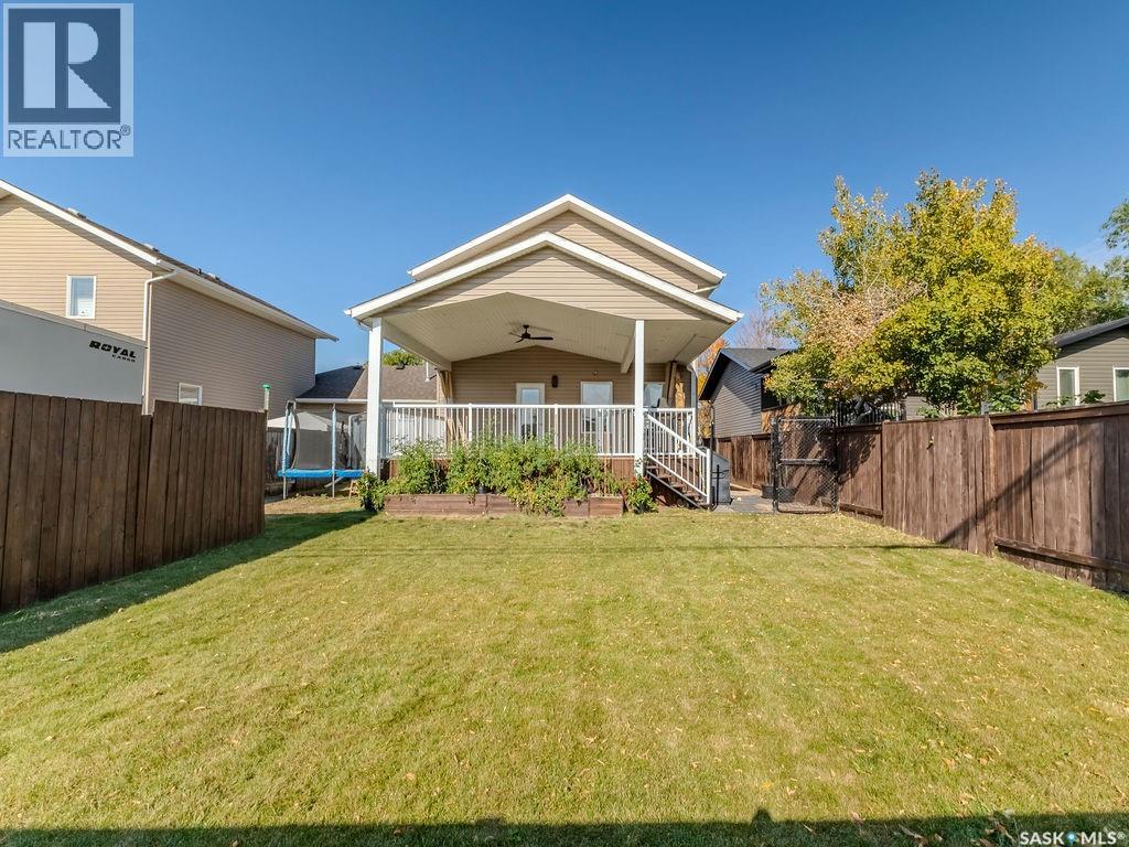 214 1st Street S, Martensville, Saskatchewan  S0K 2T0 - Photo 34 - SK020751