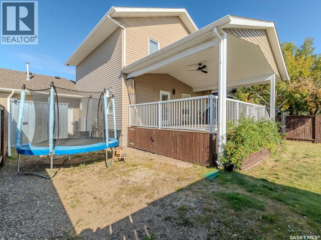 214 1st Street S, Martensville, Saskatchewan  S0K 2T0 - Photo 39 - SK020751