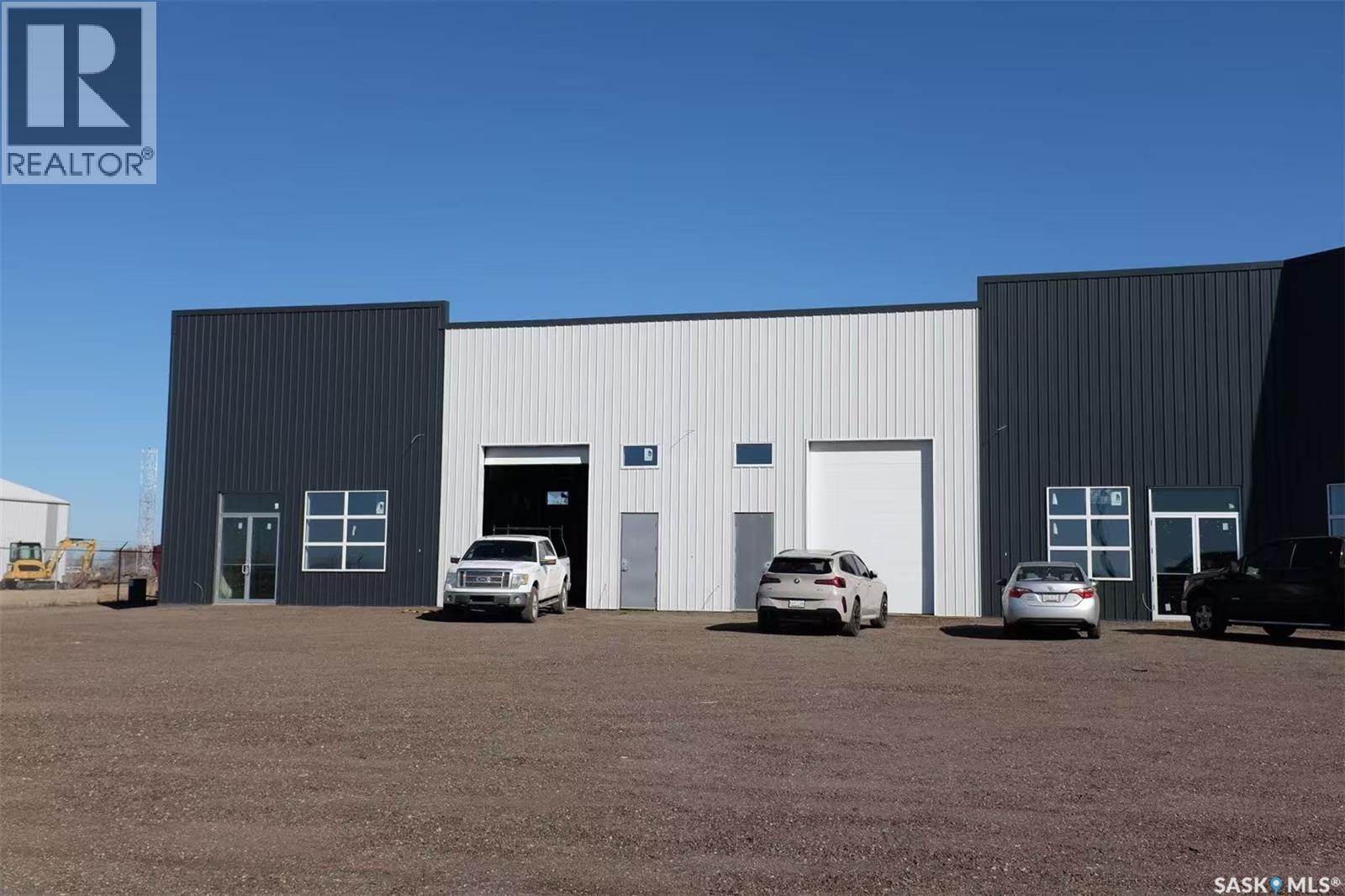 1 213 Service Road W, Langham, Saskatchewan  S0K 2L0 - Photo 3 - SK020728