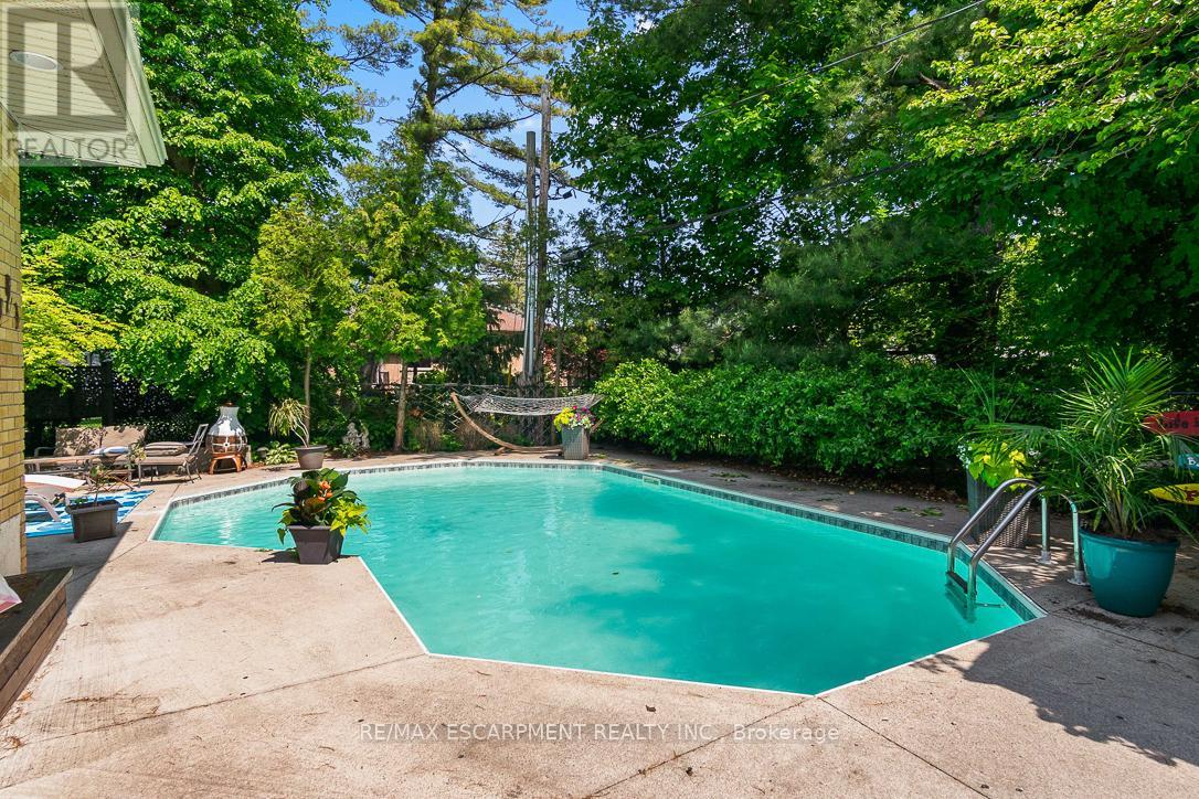 177 Woodhaven Park Drive, Oakville, Ontario  L6L 4K4 - Photo 29 - W12460357