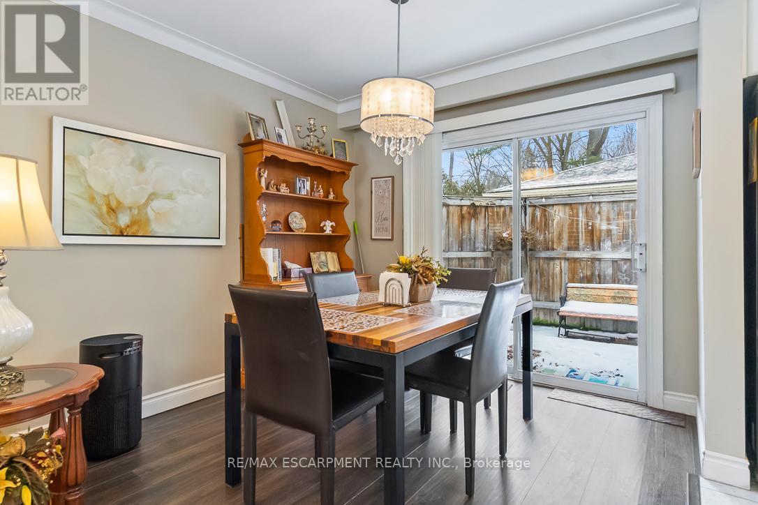 177 Woodhaven Park Drive, Oakville, Ontario  L6L 4K4 - Photo 8 - W12460357