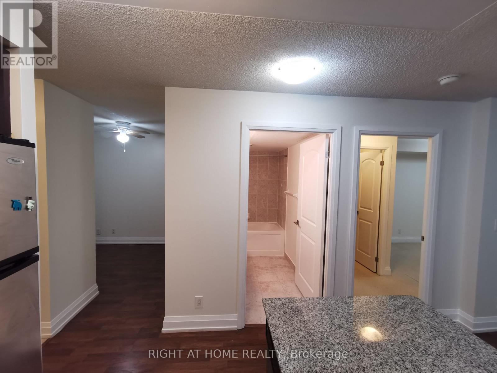 707 - 55 De Boers Drive, Toronto, Ontario  M3J 0G5 - Photo 11 - W12460374