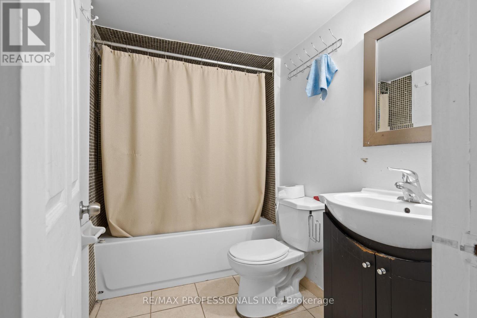 Bsmt - 161 Bob Yuill Drive, Toronto, Ontario  M9M 0B1 - Photo 9 - W12460375