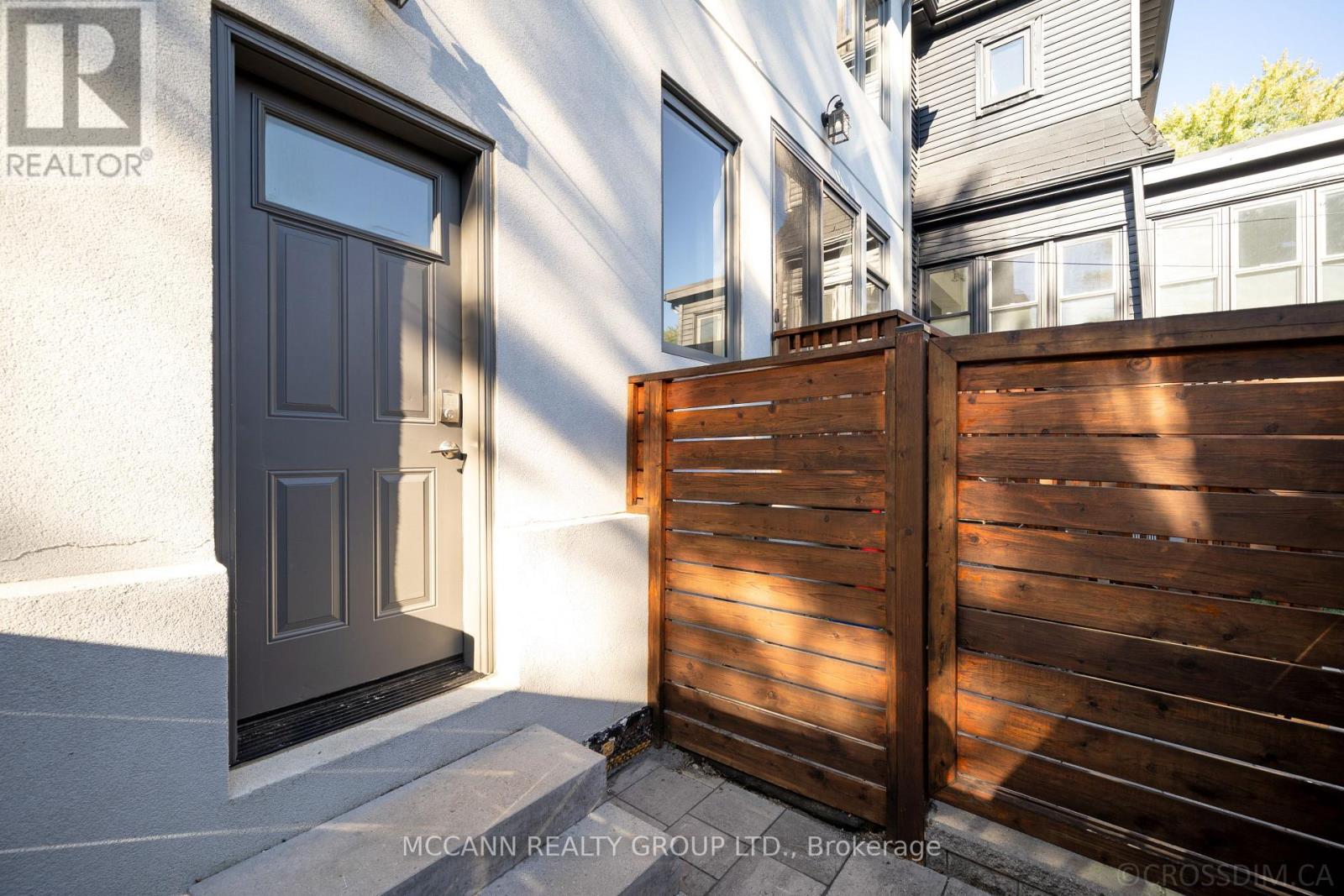 217 Pearson Avenue, Toronto (High Park-Swansea), Ontario  M6R 1G6 - Photo 48 - W12460378