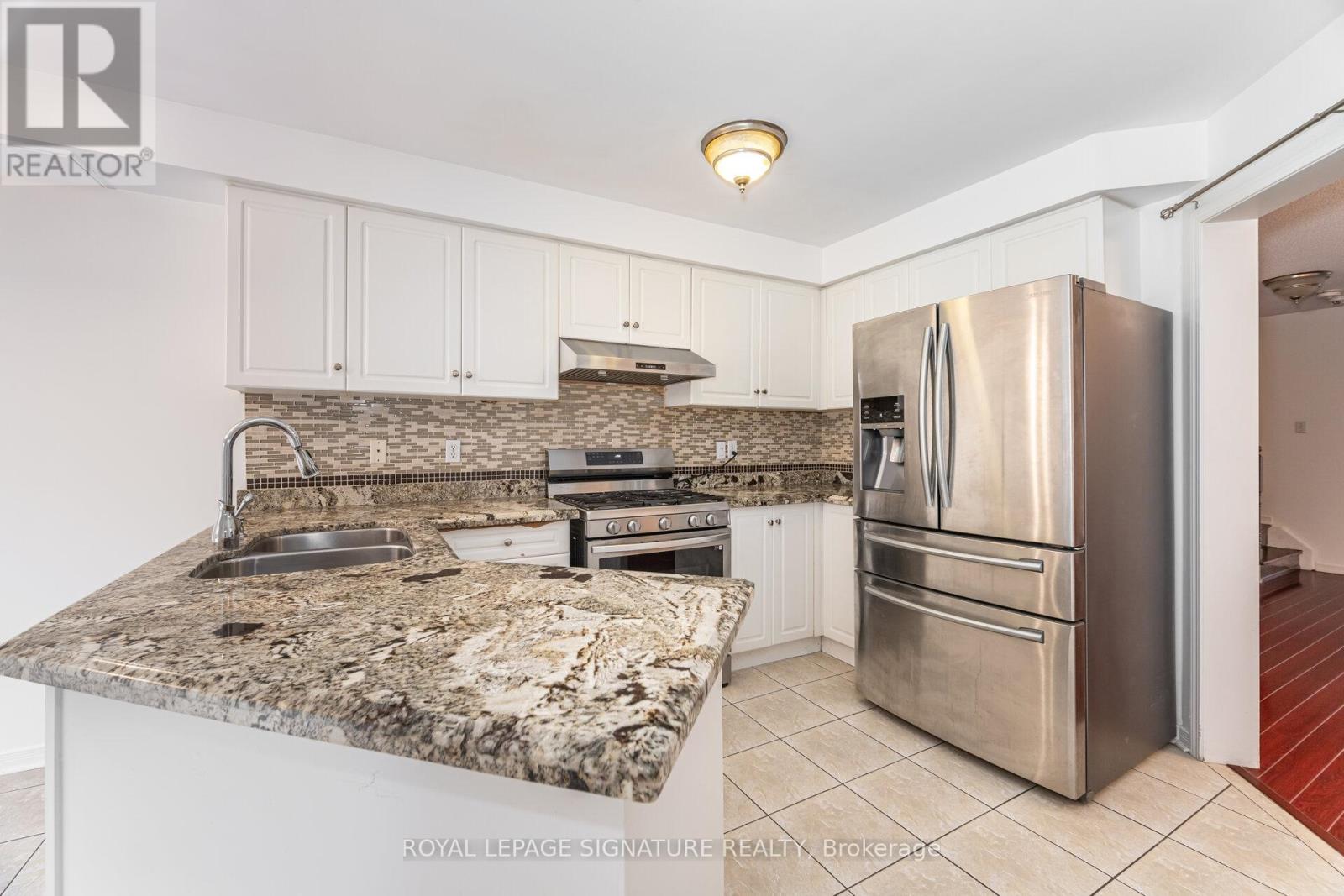103 Native Landing, Brampton (Fletcher's Creek Village), Ontario  L6X 5A8 - Photo 13 - W12460384