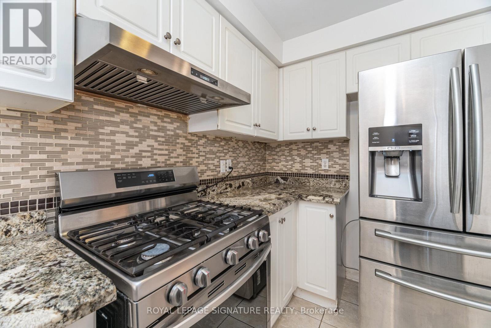 103 Native Landing, Brampton (Fletcher's Creek Village), Ontario  L6X 5A8 - Photo 15 - W12460384
