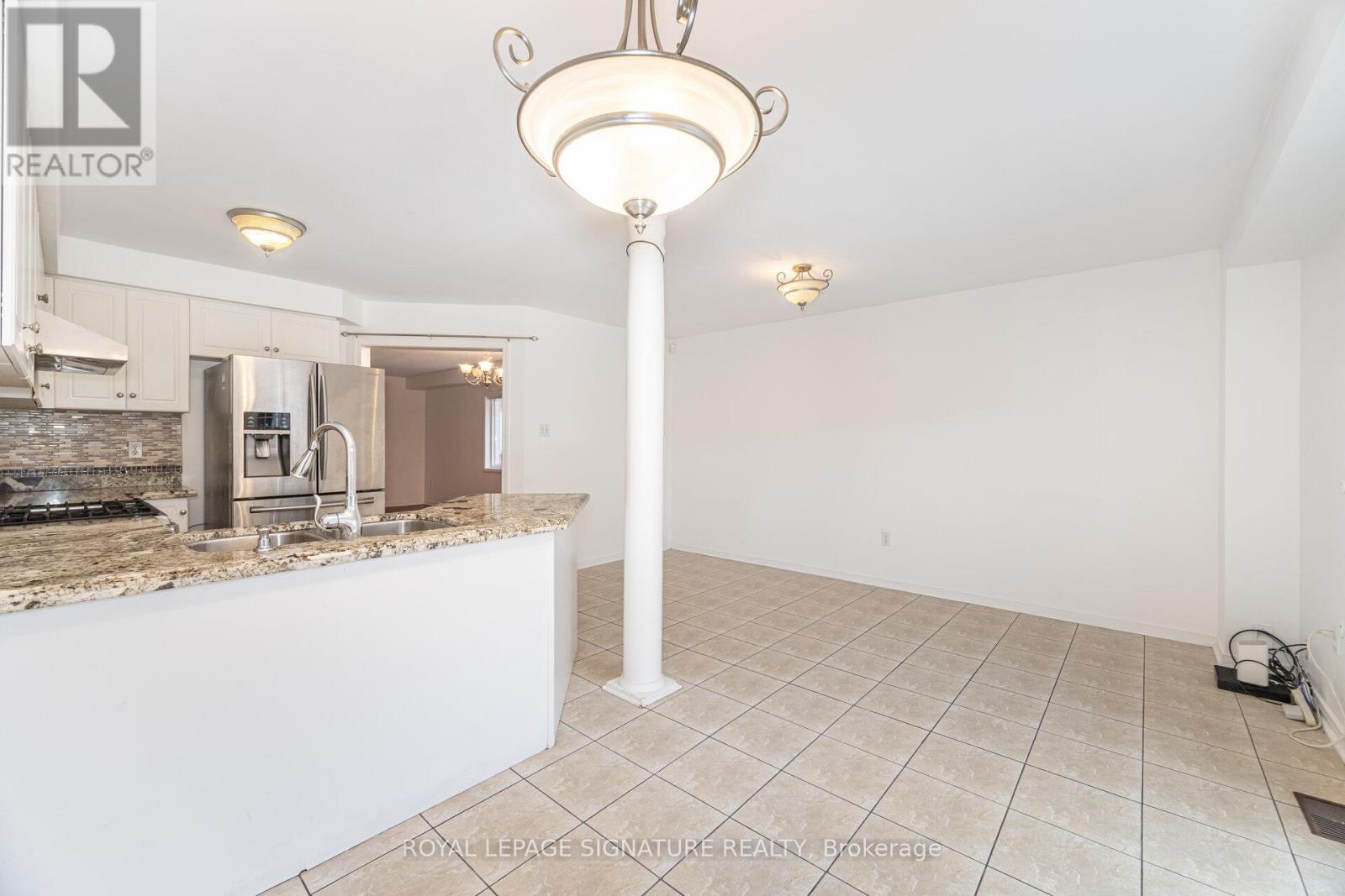 103 Native Landing, Brampton (Fletcher's Creek Village), Ontario  L6X 5A8 - Photo 18 - W12460384