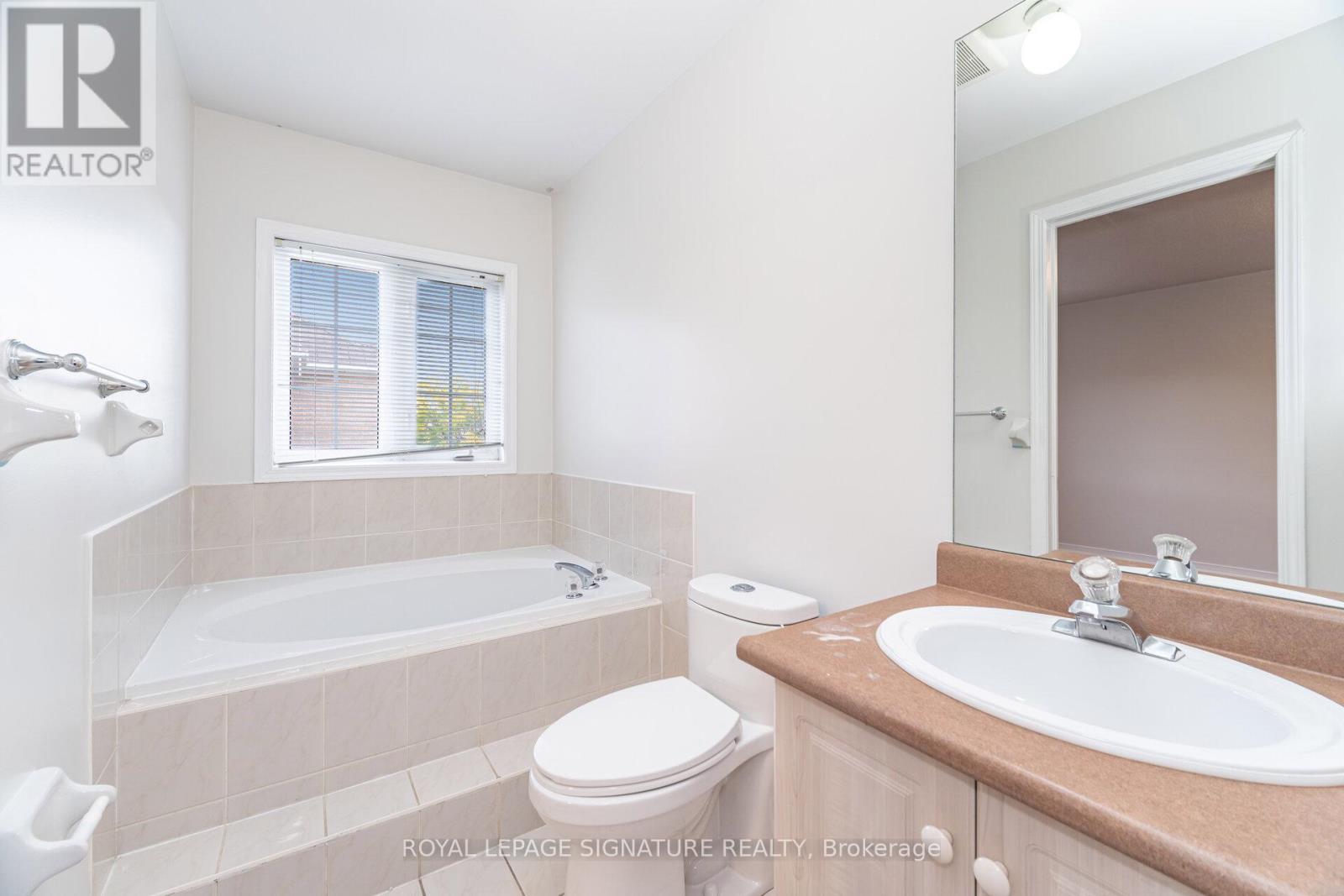 103 Native Landing, Brampton (Fletcher's Creek Village), Ontario  L6X 5A8 - Photo 27 - W12460384