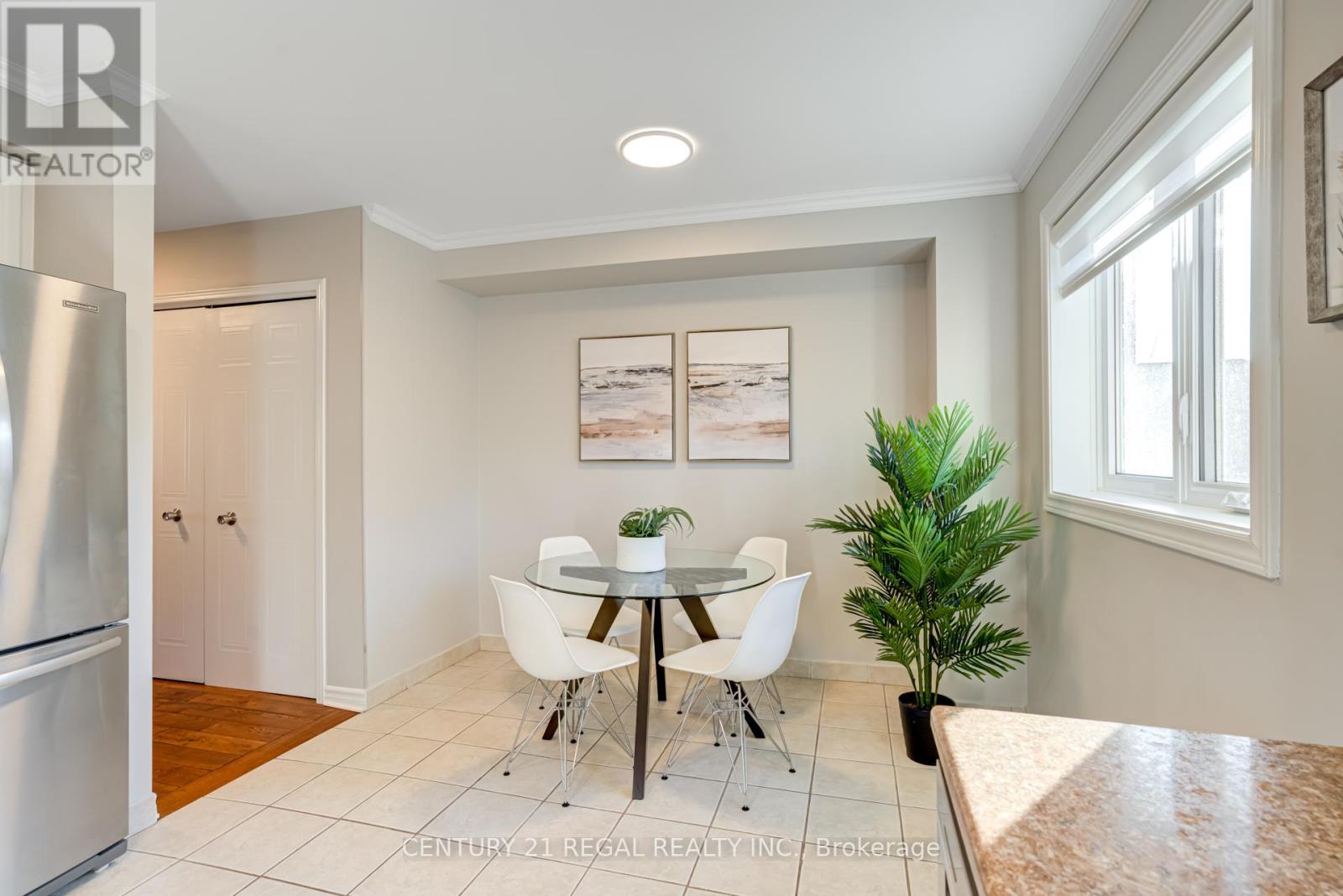 19 - 45 Bristol Road E, Mississauga (Hurontario), Ontario  L4Z 3P5 - Photo 12 - W12460395
