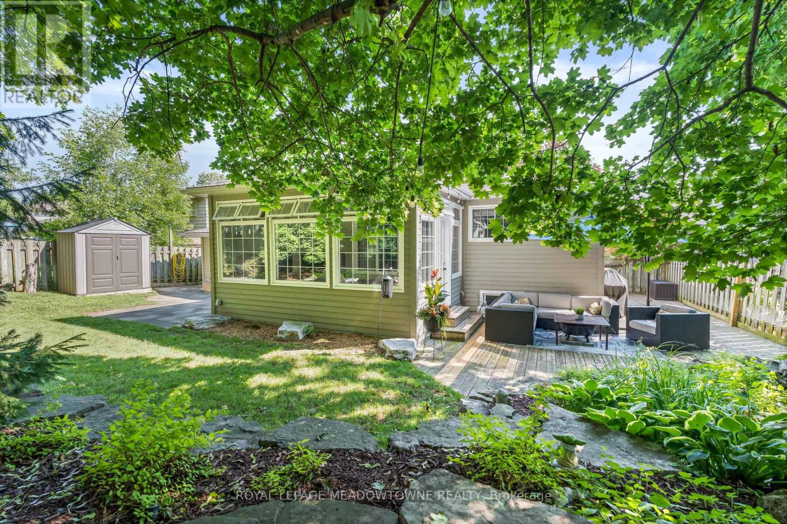 32 Joycelyn Crescent, Halton Hills (Georgetown), Ontario  L7G 2S4 - Photo 38 - W12460400