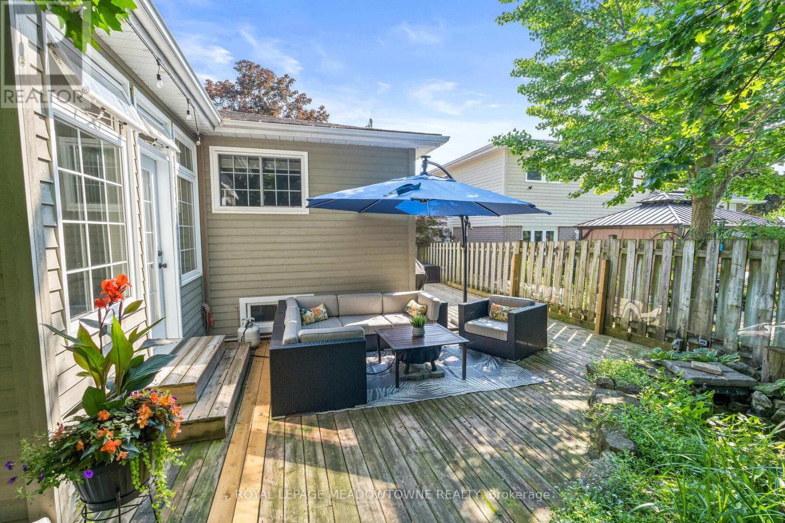 32 Joycelyn Crescent, Halton Hills (Georgetown), Ontario  L7G 2S4 - Photo 39 - W12460400