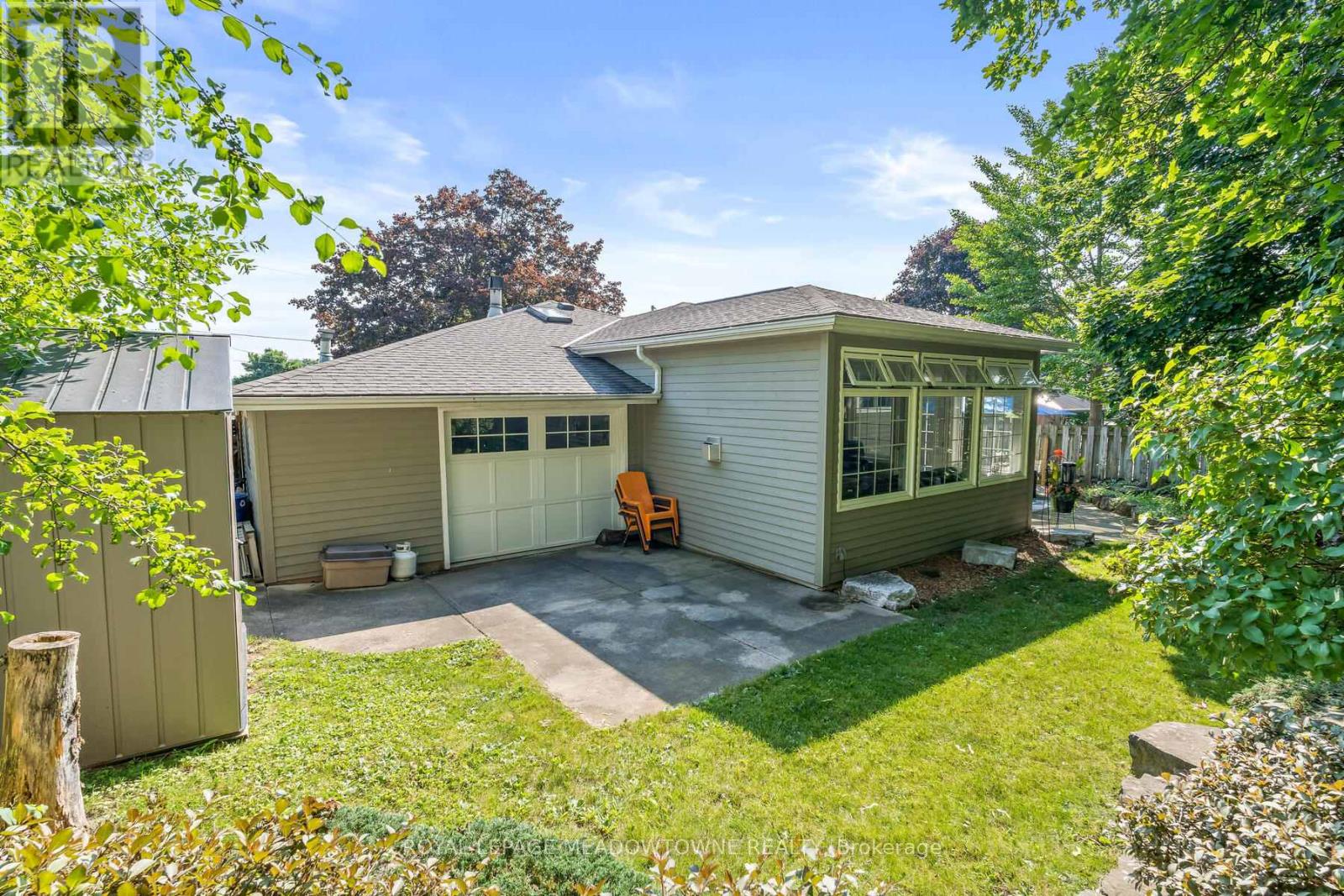 32 Joycelyn Crescent, Halton Hills (Georgetown), Ontario  L7G 2S4 - Photo 41 - W12460400