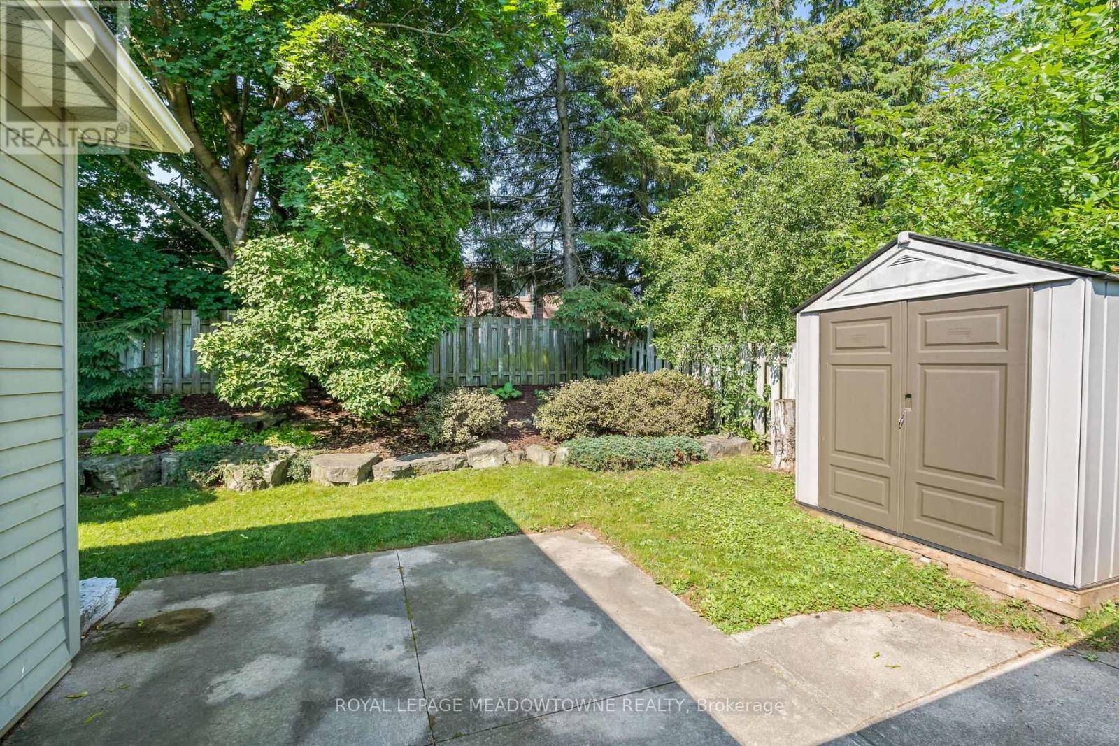 32 Joycelyn Crescent, Halton Hills (Georgetown), Ontario  L7G 2S4 - Photo 44 - W12460400