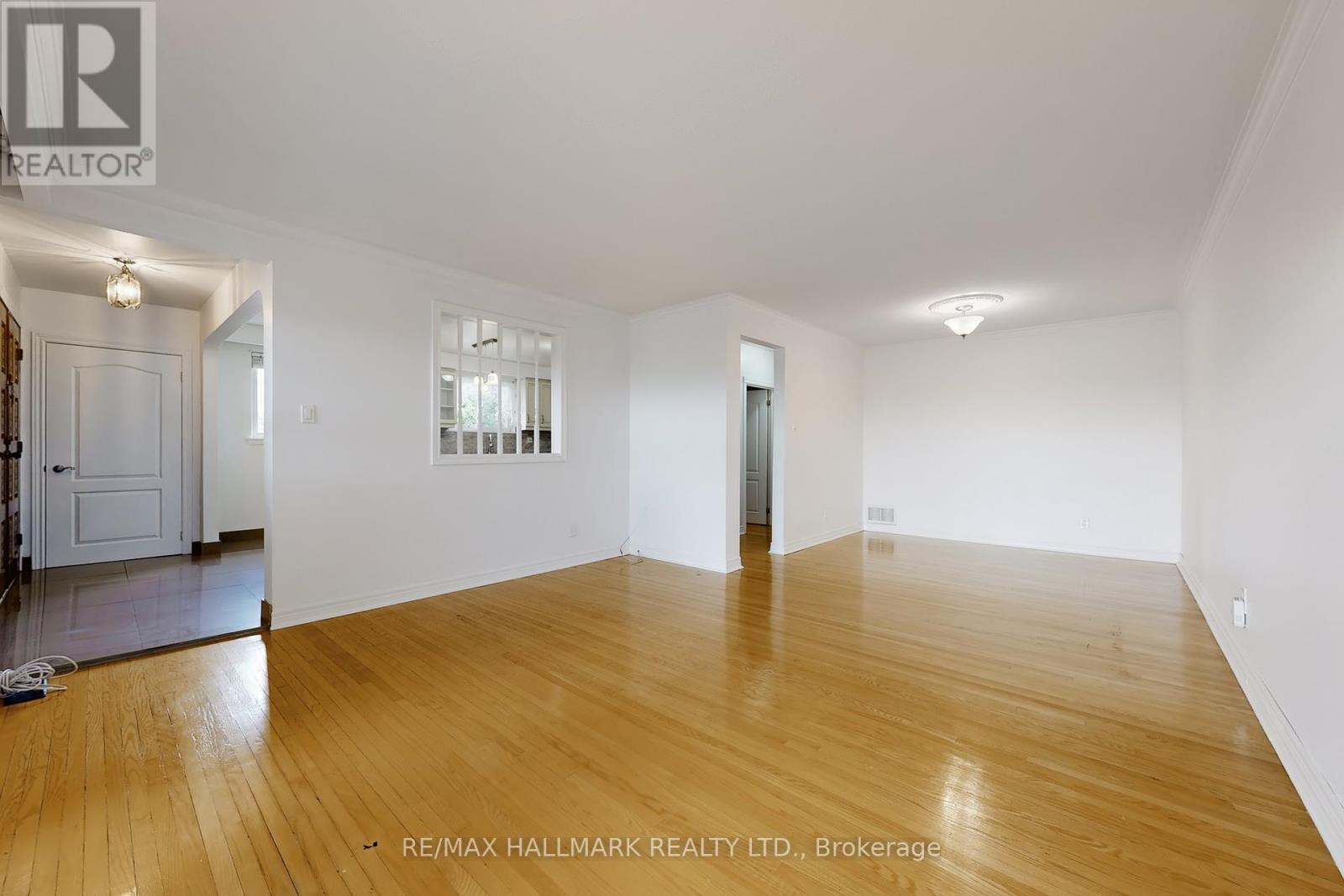 154 Shoreham Drive, Toronto, Ontario  M3N 1T2 - Photo 10 - W12460414
