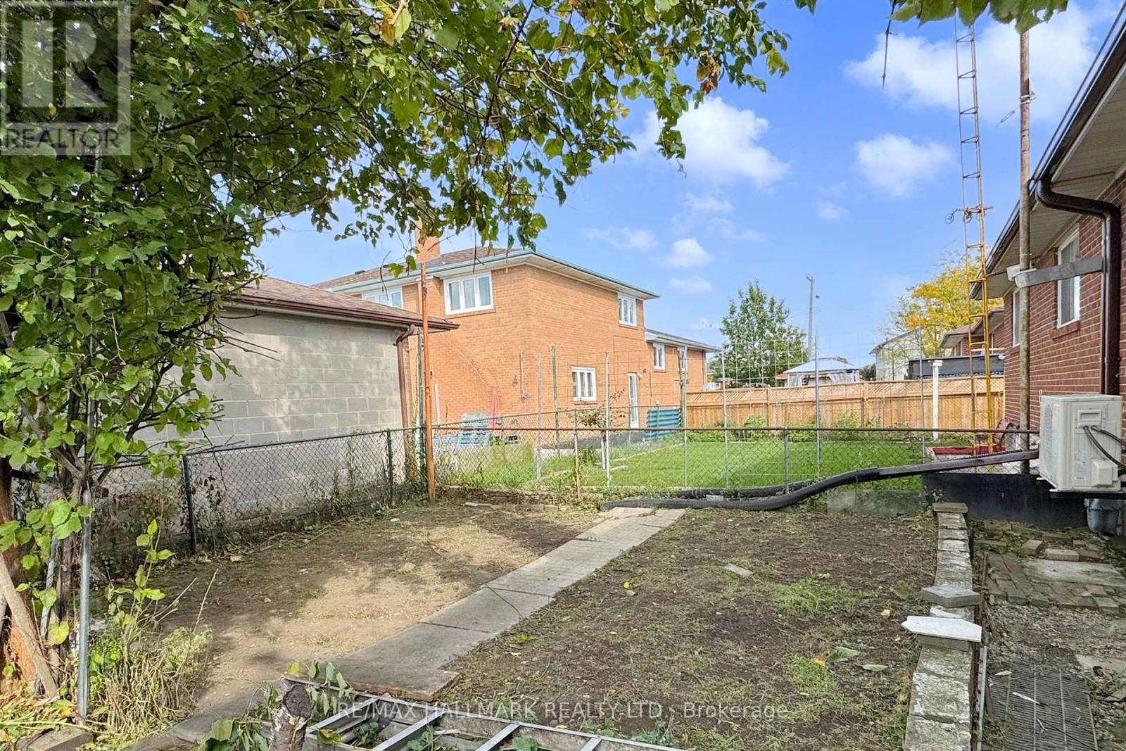 154 Shoreham Drive, Toronto, Ontario  M3N 1T2 - Photo 32 - W12460414