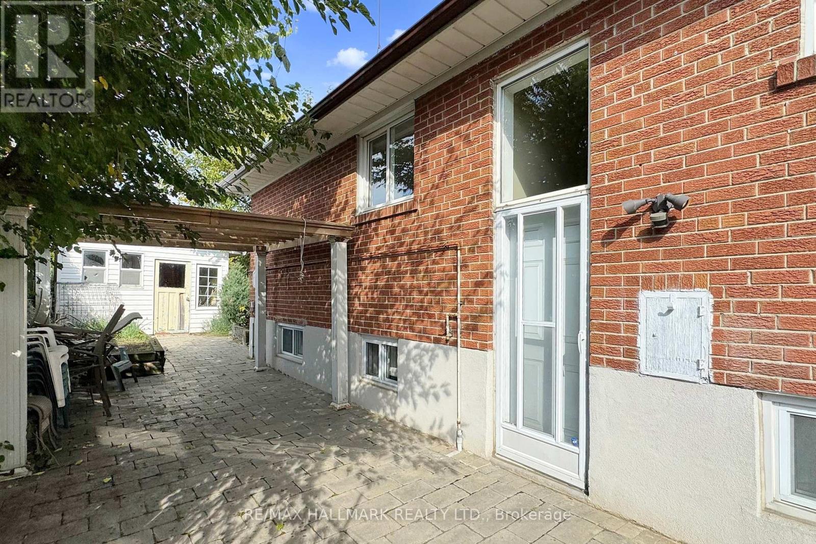 154 Shoreham Drive, Toronto, Ontario  M3N 1T2 - Photo 35 - W12460414