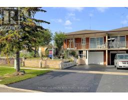 154 SHOREHAM DRIVE, Toronto, Ontario