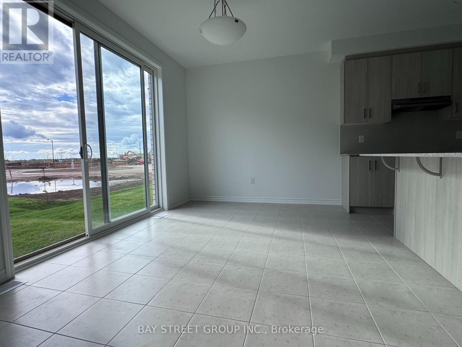 1508 Rothbury Cres Crescent, Milton, Ontario  L9E 2H4 - Photo 12 - W12460424