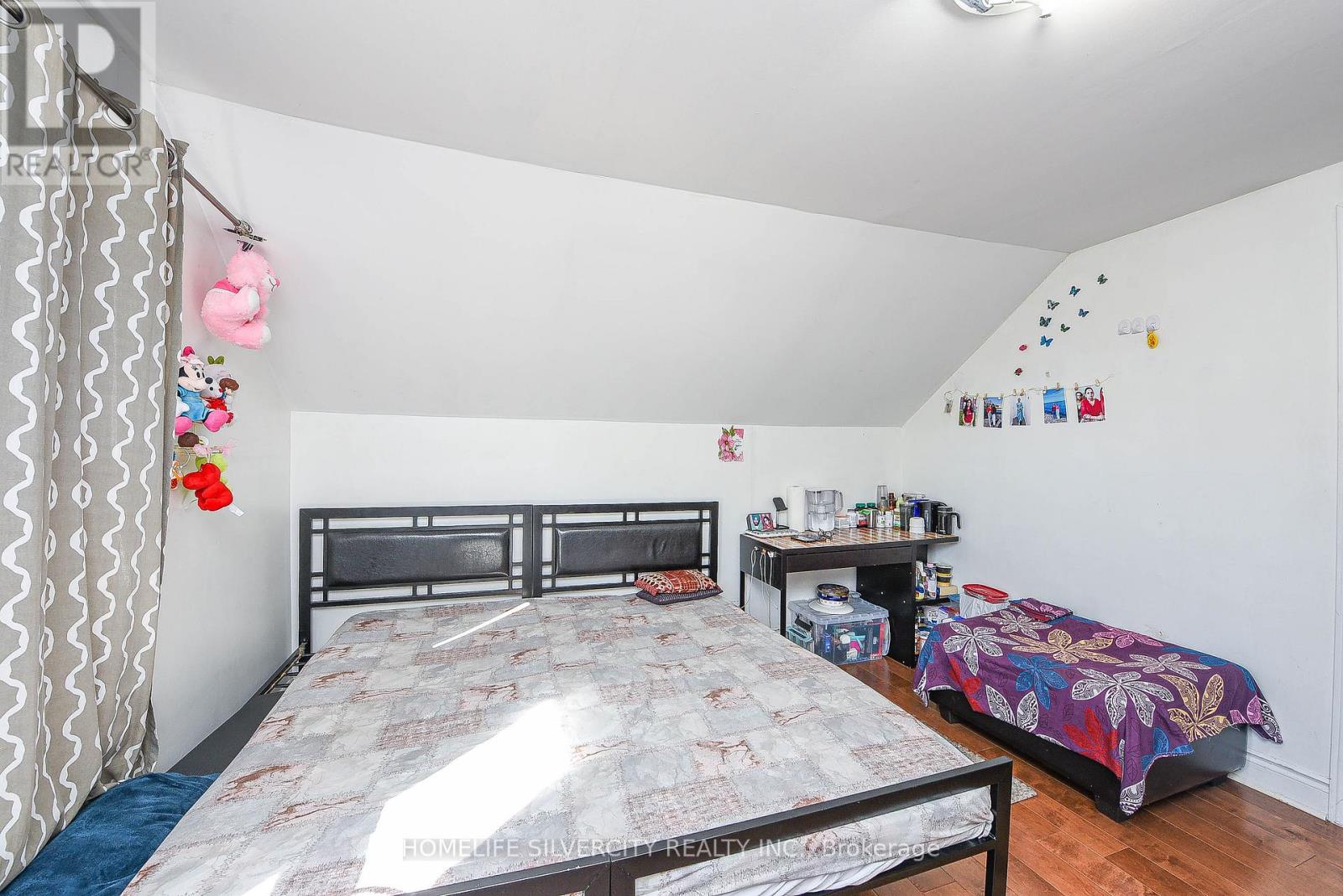 3076 Churchill Avenue, Mississauga (Malton), Ontario  L4T 1R3 - Photo 27 - W12460433